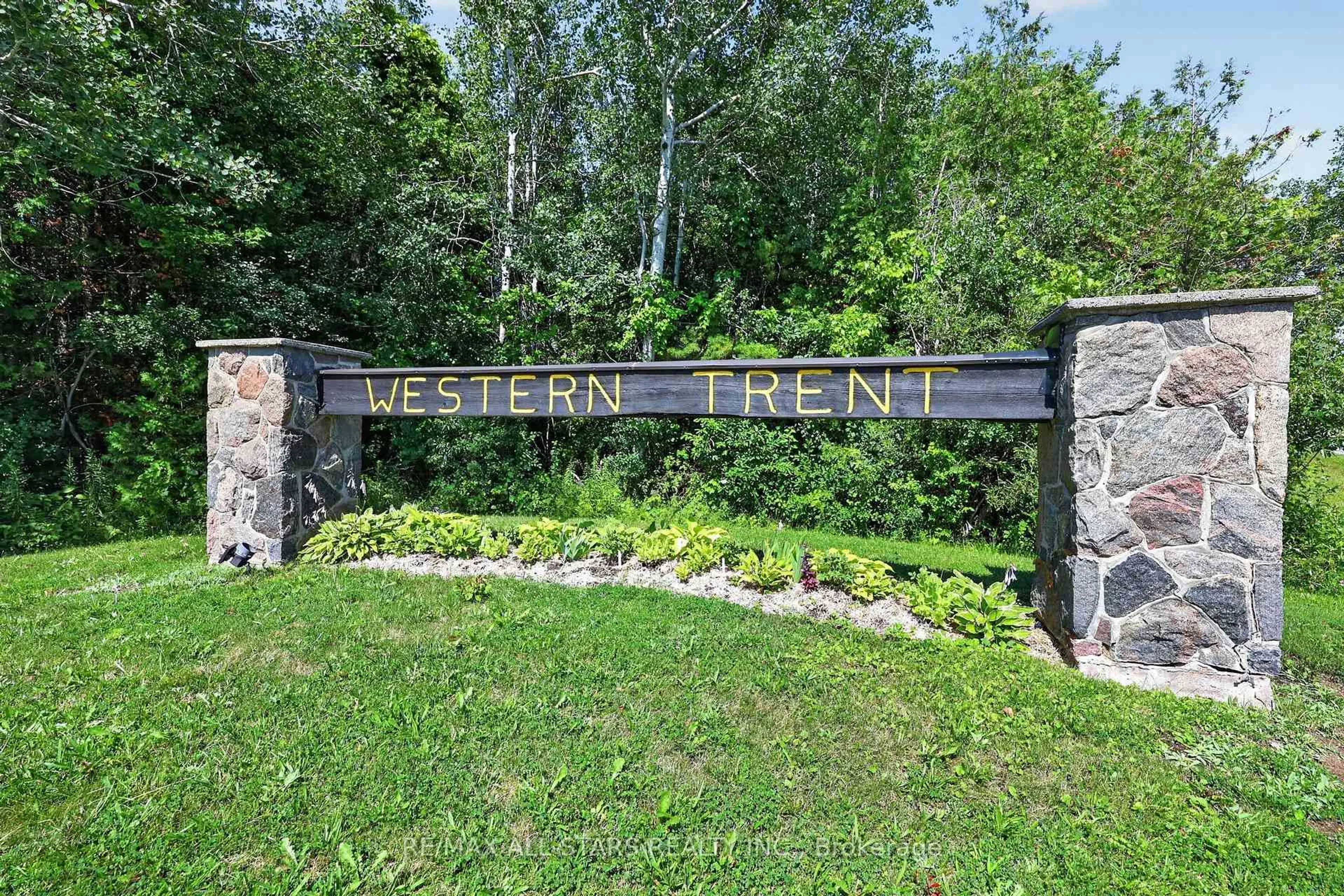 Unknown for 6 Golf Crt, Kawartha Lakes Ontario K0M 2T0
