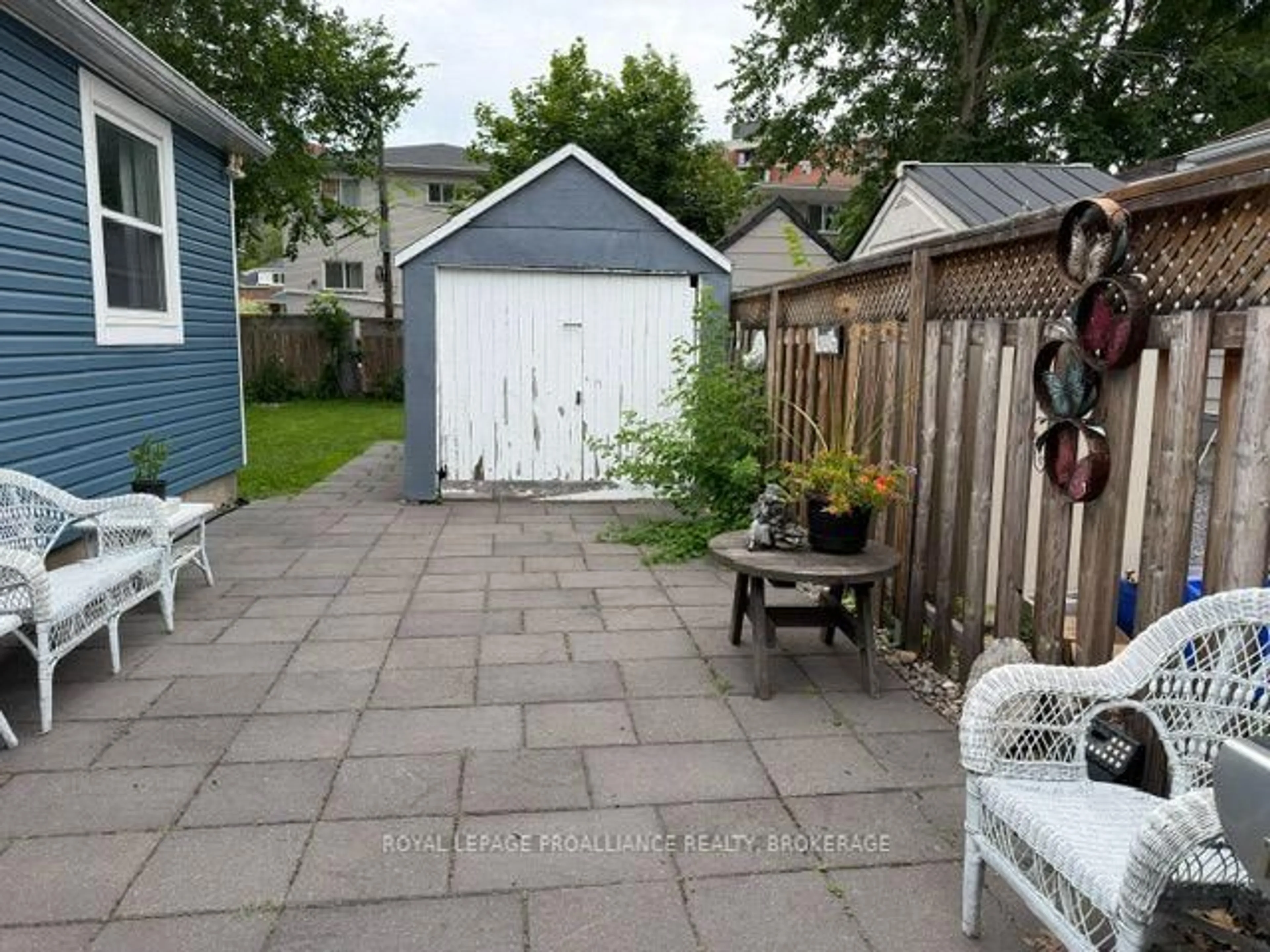 Patio, street for 75 Scott St, Kingston Ontario K7L 1L6