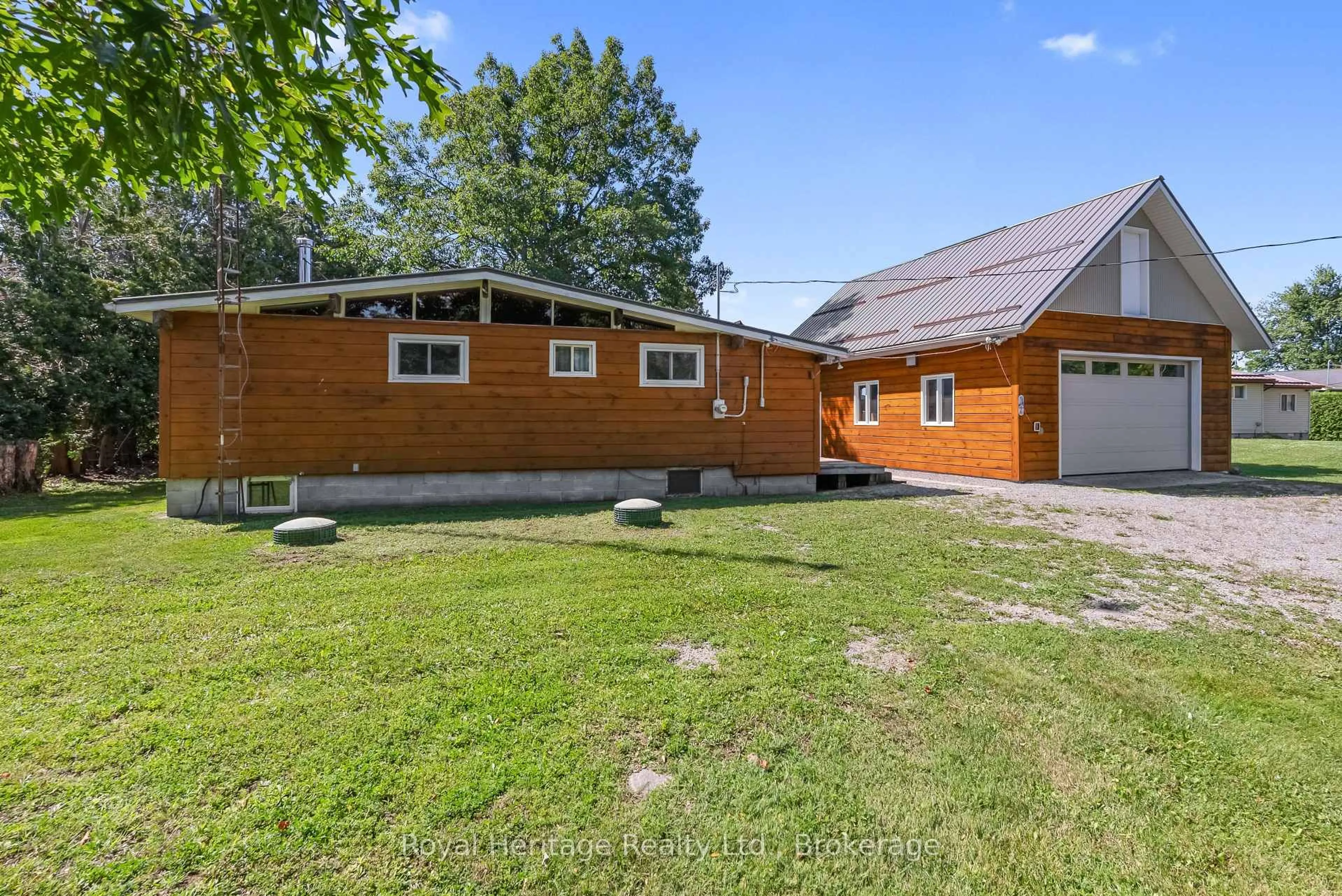 Unknown for 9 Gold St, Kawartha Lakes Ontario K0M 1N0