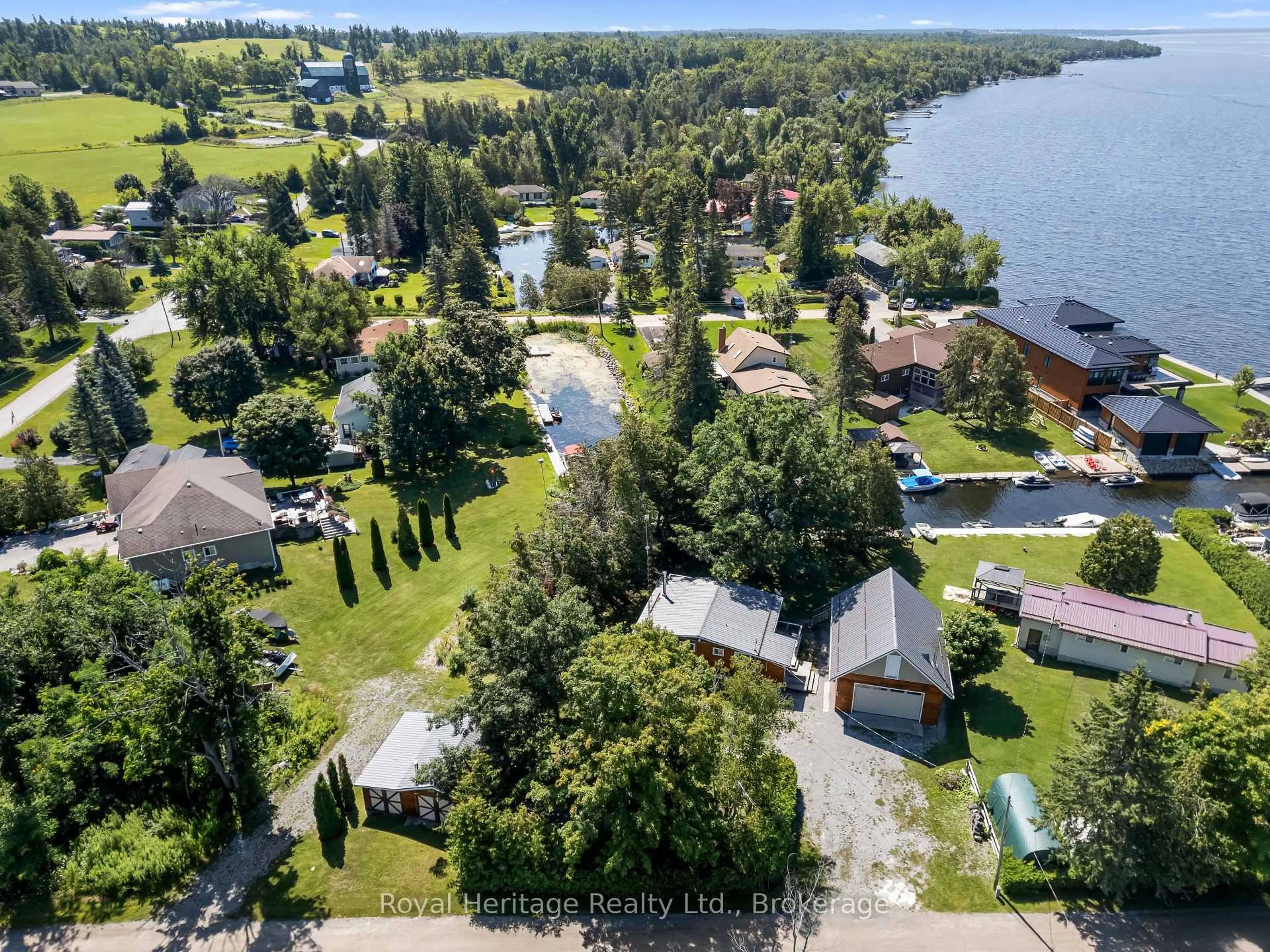 A pic from outside/outdoor area/front of a property/back of a property/a pic from drone, water/lake/river/ocean view for 9 Gold St, Kawartha Lakes Ontario K0M 1N0
