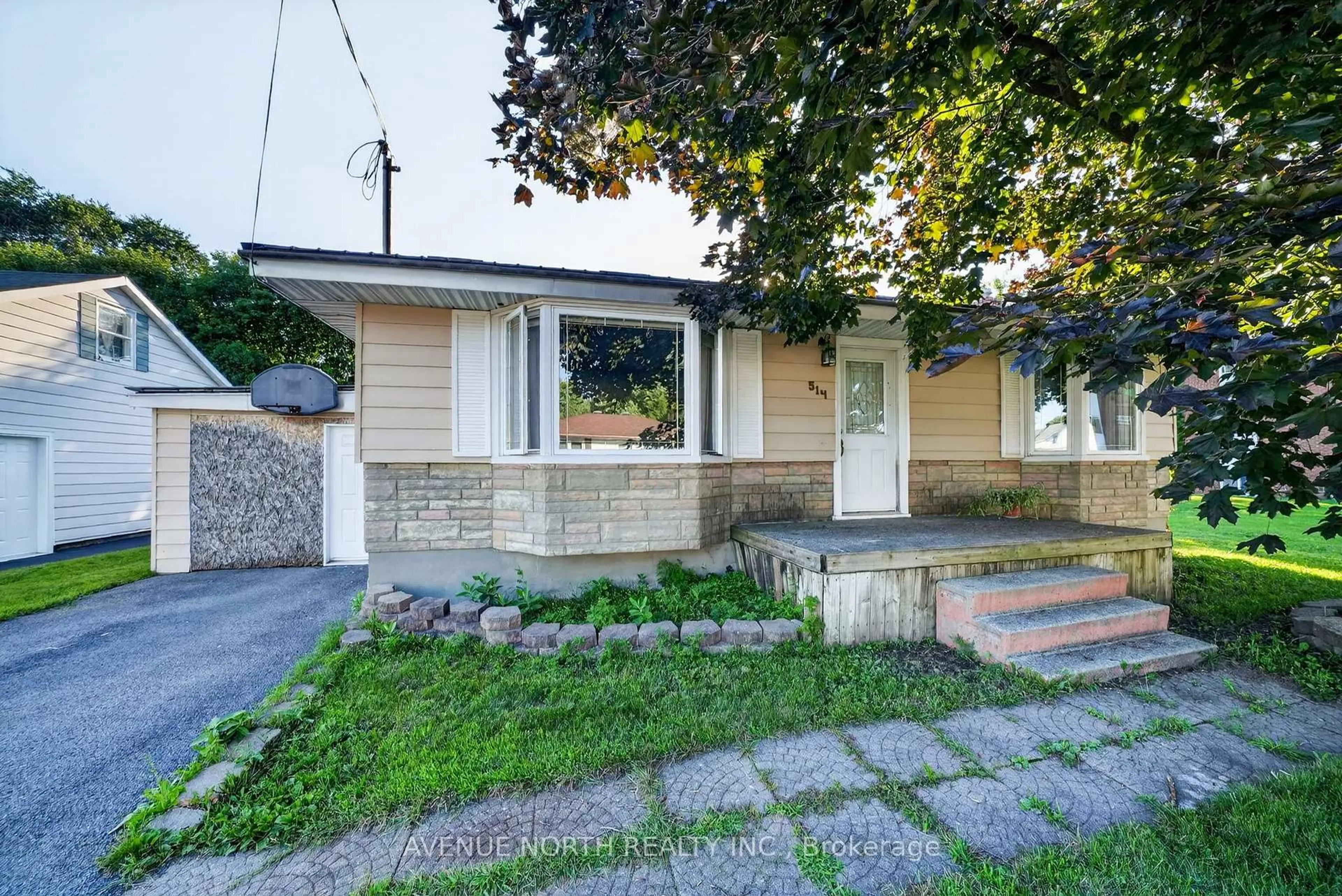 Unknown for 514 Rivier Pl, Cornwall Ontario K6J 4B2