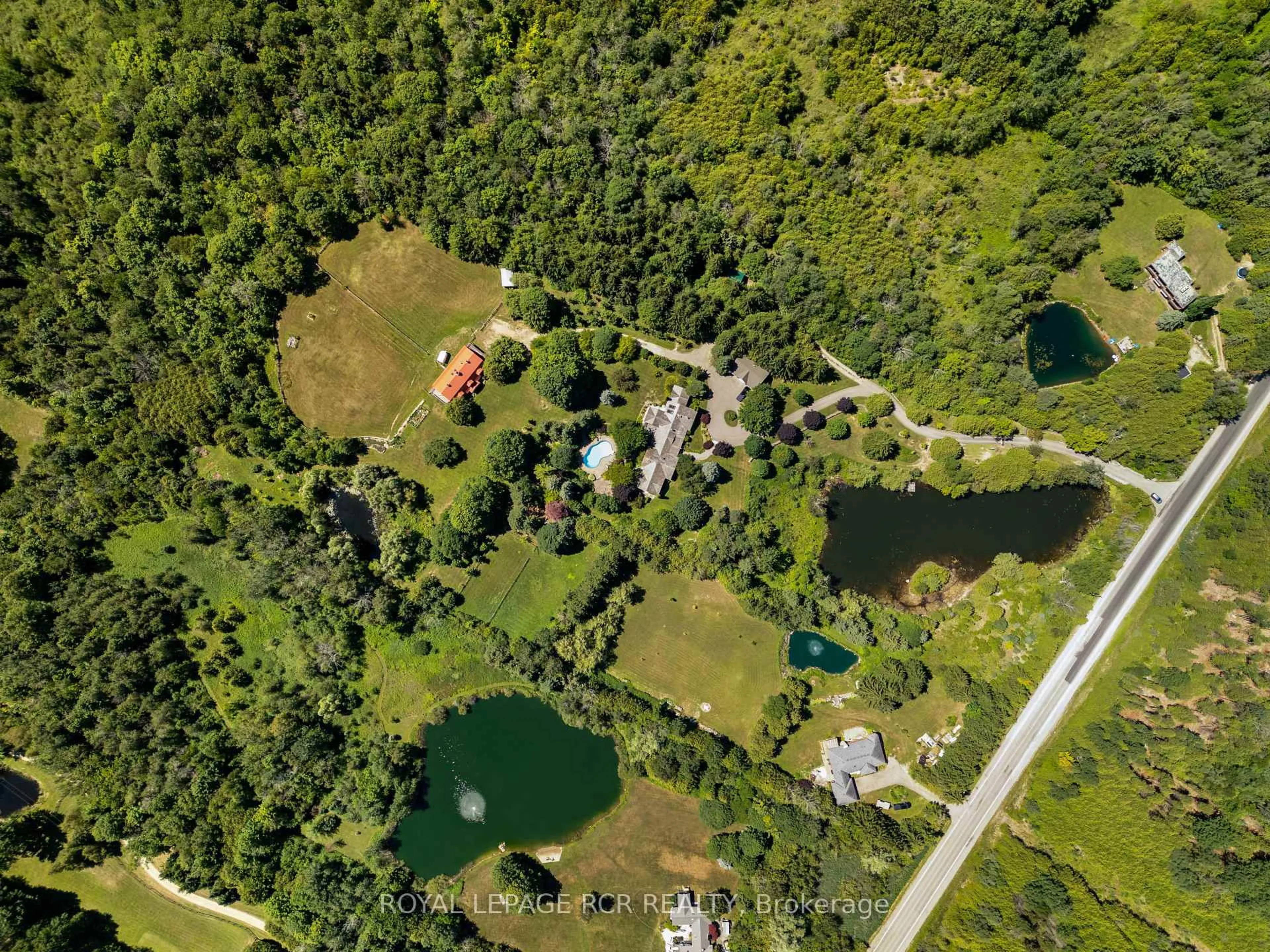 A pic from outside/outdoor area/front of a property/back of a property/a pic from drone, unknown for 5258 Winston Churchill Blvd, Erin Ontario N0B 1T0