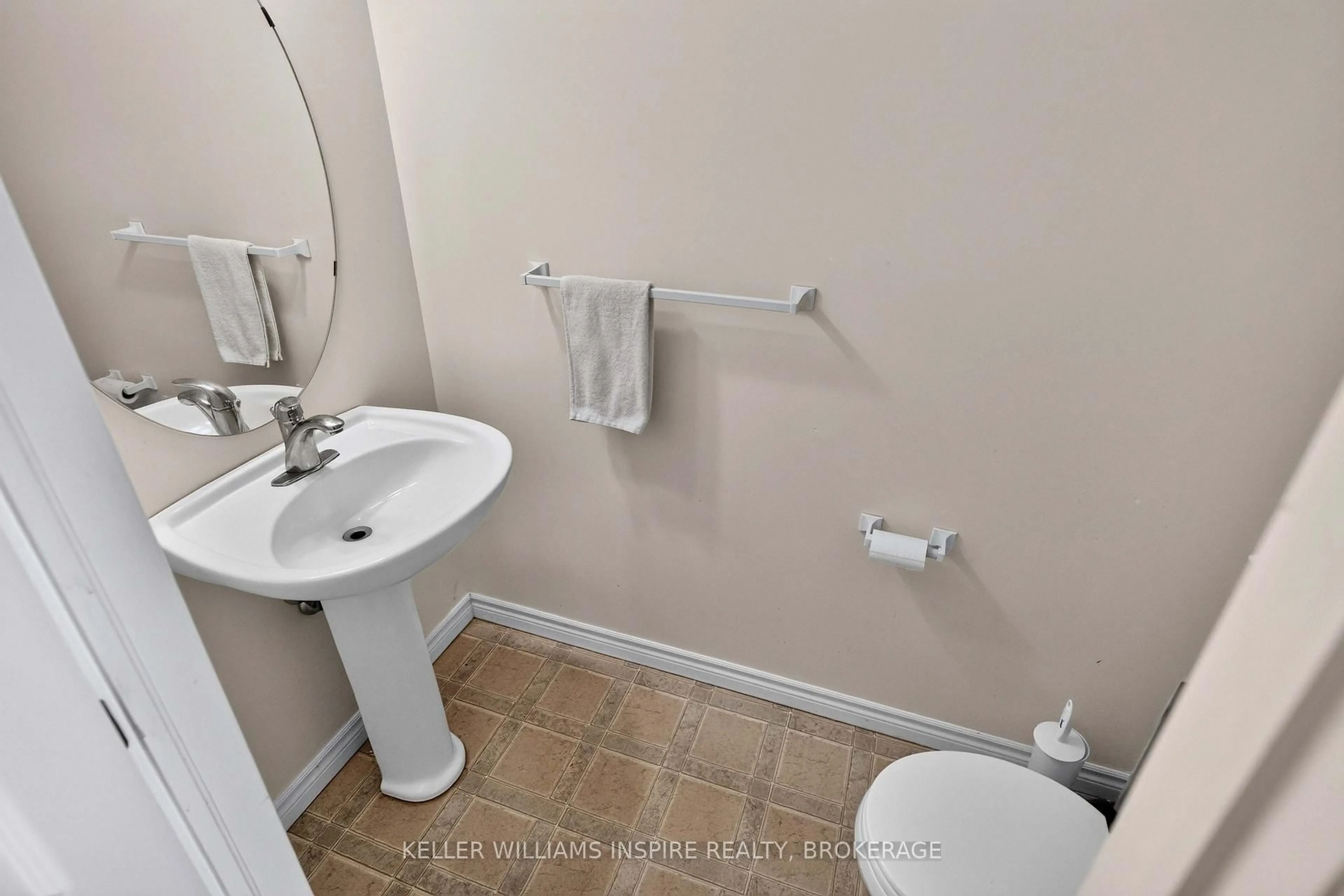 Standard bathroom, ceramic/tile floor for 26 Clifford St, Loyalist Ontario K7N 1Y6