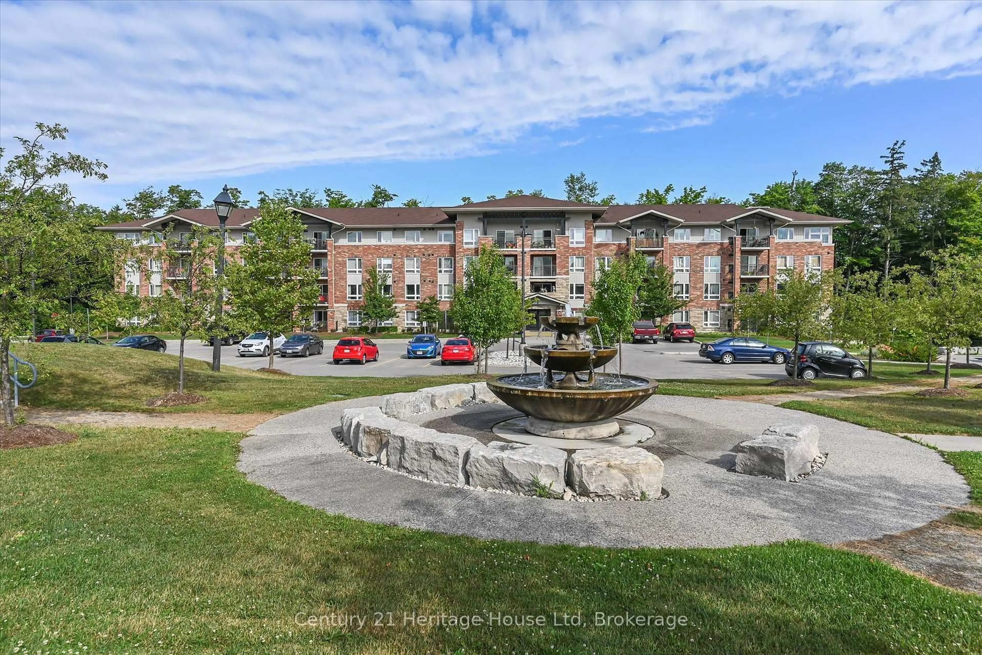 A pic from outside/outdoor area/front of a property/back of a property/a pic from drone, unknown for 625 St David St #302, Centre Wellington Ontario N1M 0A8