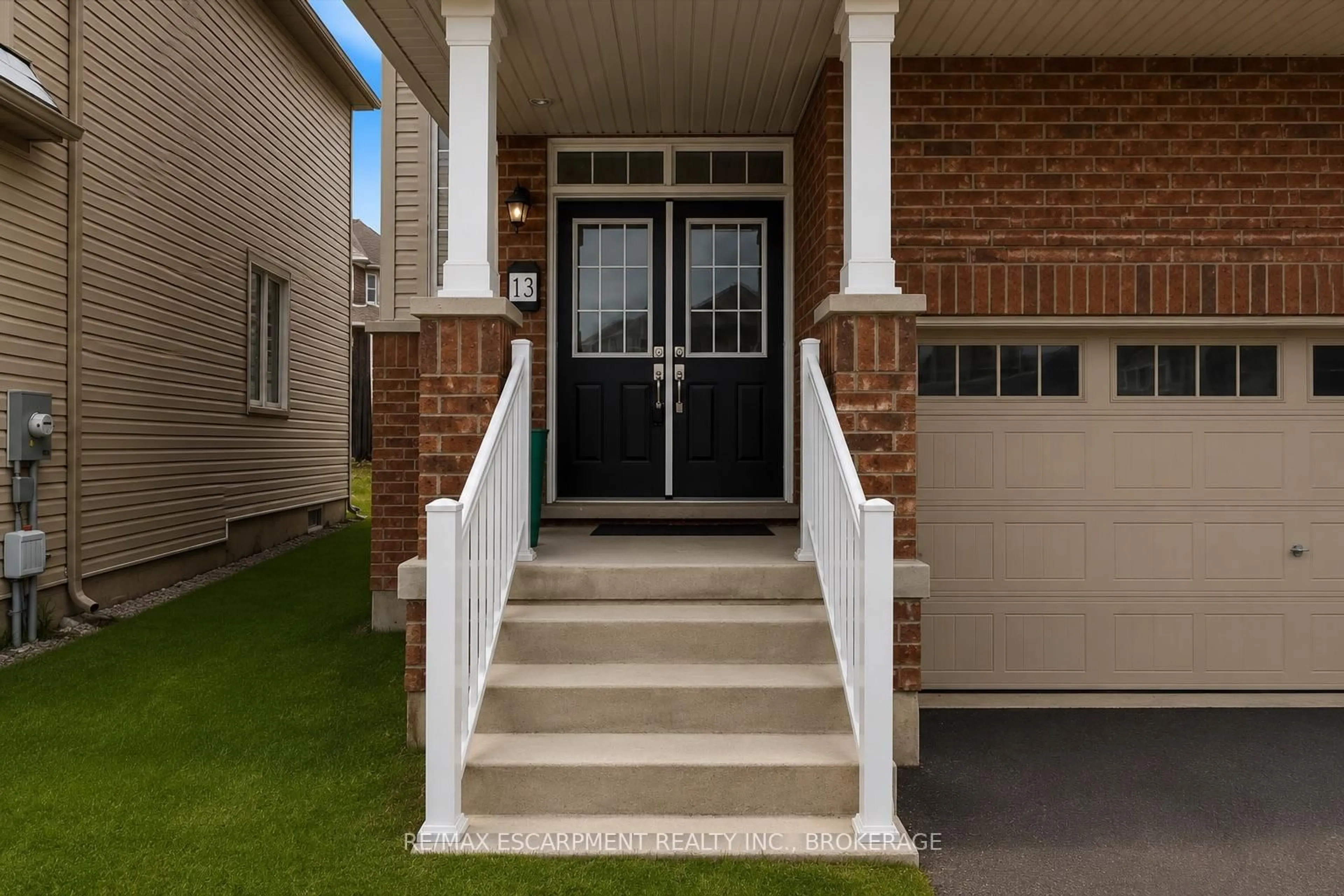 Unknown for 13 Steven Dr, Thorold Ontario L3B 0G7
