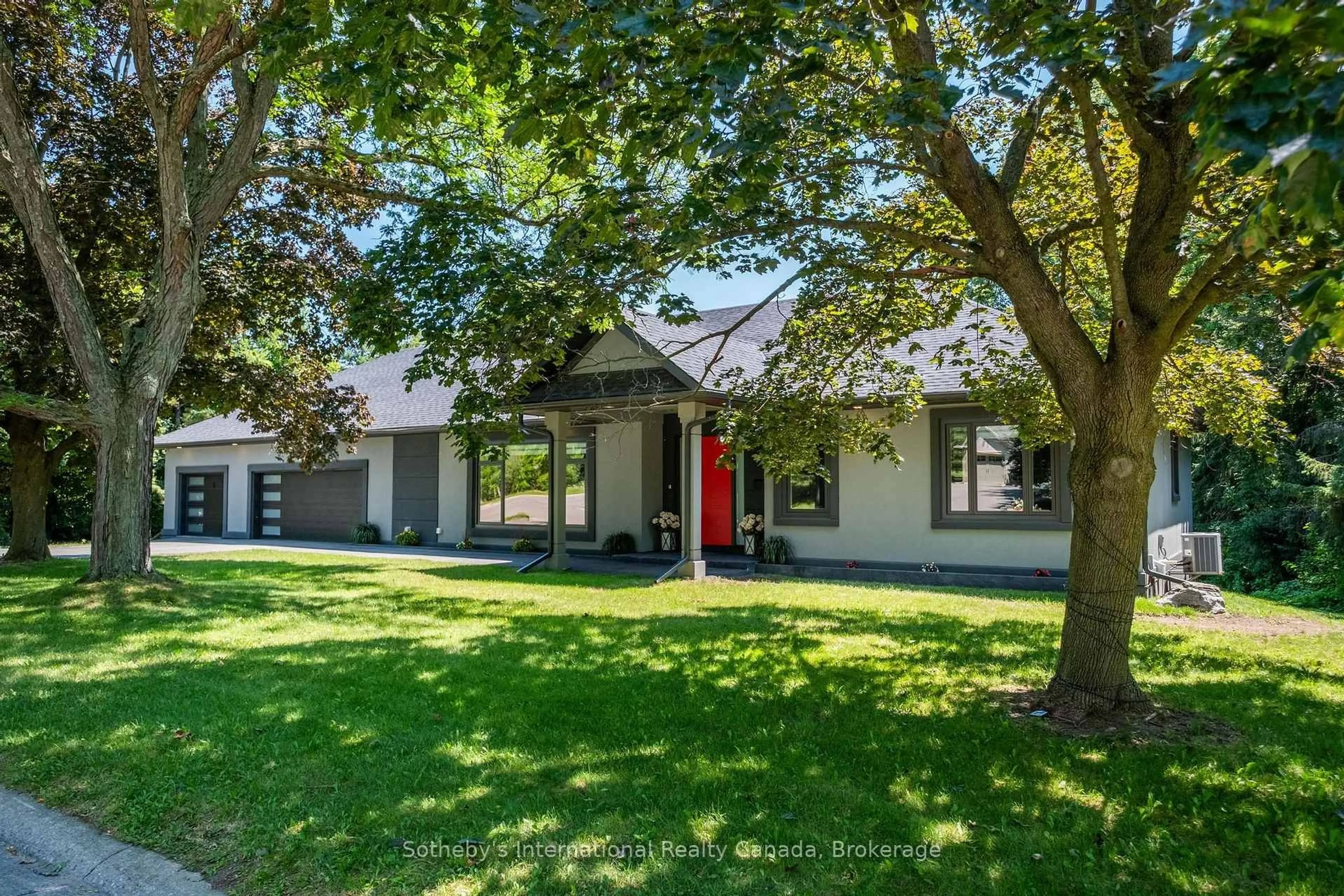 A pic from outside/outdoor area/front of a property/back of a property/a pic from drone, street for 1 Gaywood Gdns, Brantford Ontario N3T 5J7