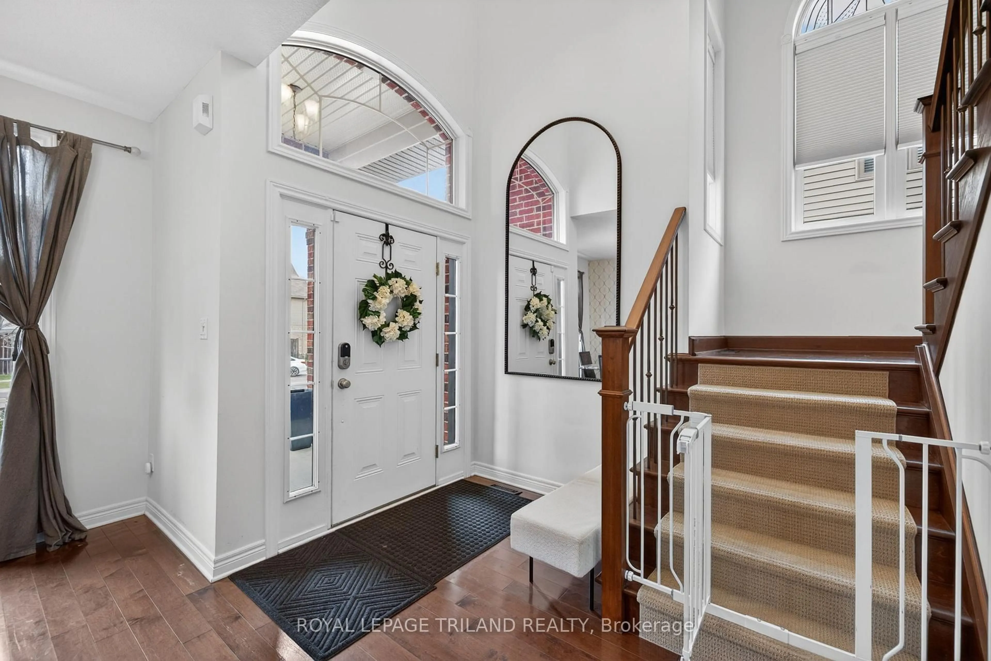 Indoor entryway for 3208 Morgan Ave, London South Ontario N6L 0B8