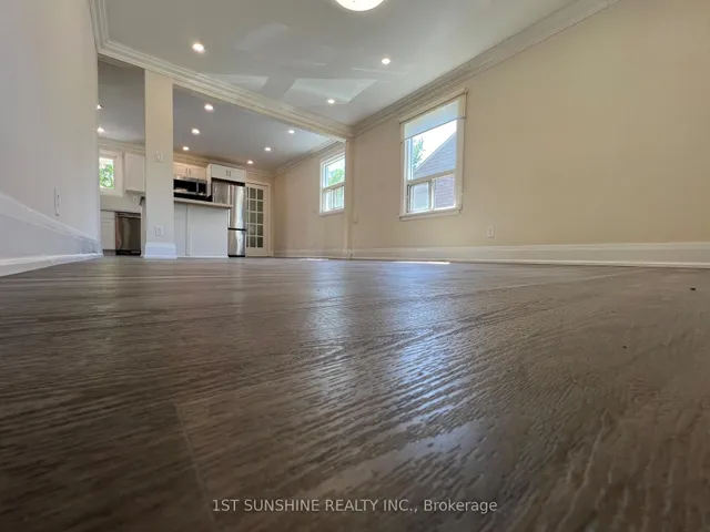 40 BARTLETT St, St. Catharines 2