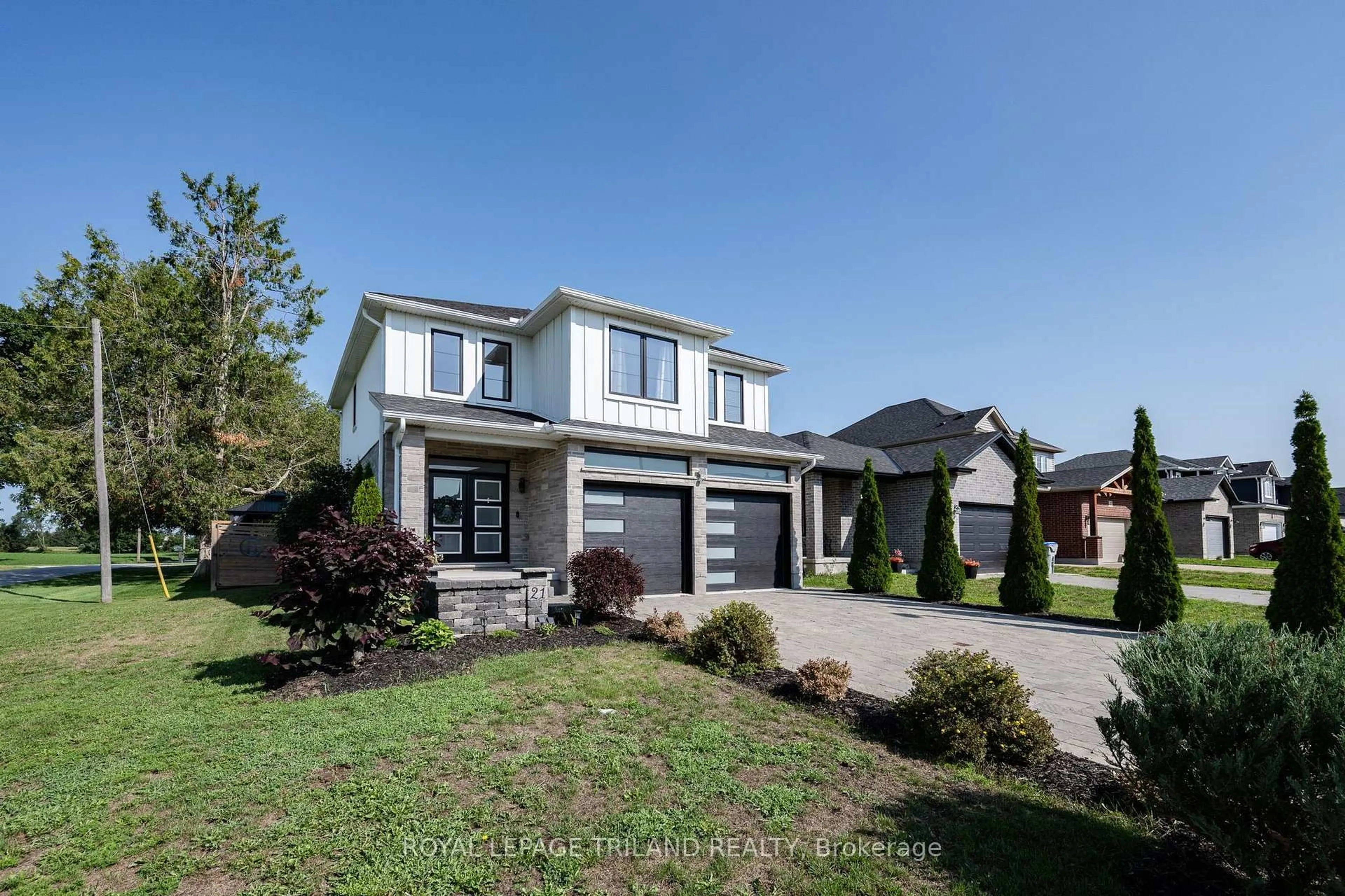 Home with brick exterior material, street for 21 Armstrong St, Strathroy-Caradoc Ontario N0L 1W0