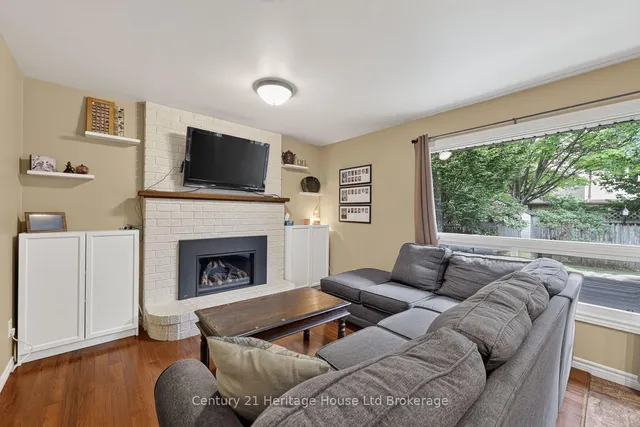 27 SIOUX Cres, Woodstock 2