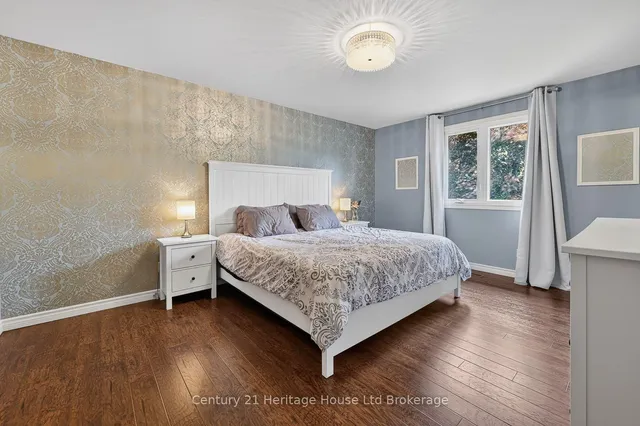 27 SIOUX Cres, Woodstock 4