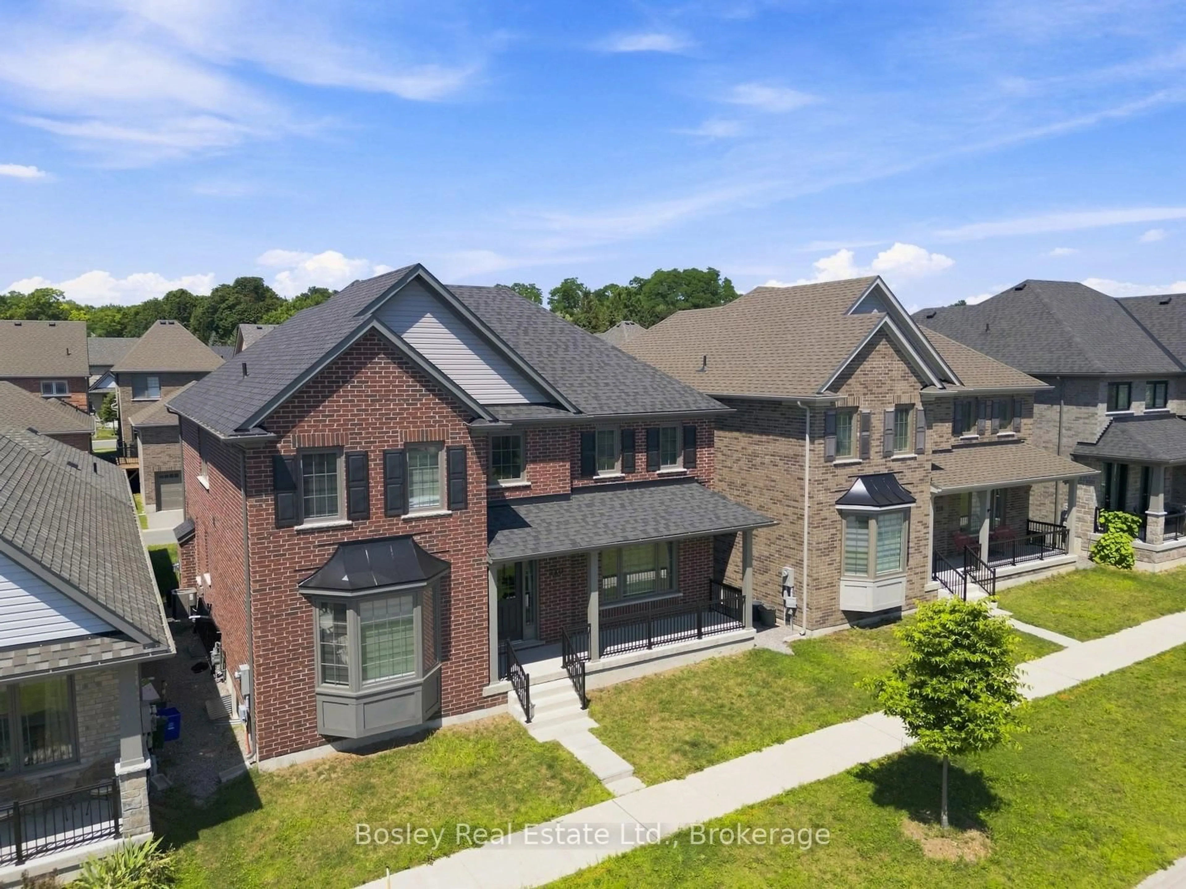 A pic from outside/outdoor area/front of a property/back of a property/a pic from drone, unknown for 220 Strachan St, Port Hope Ontario L1A 0E9