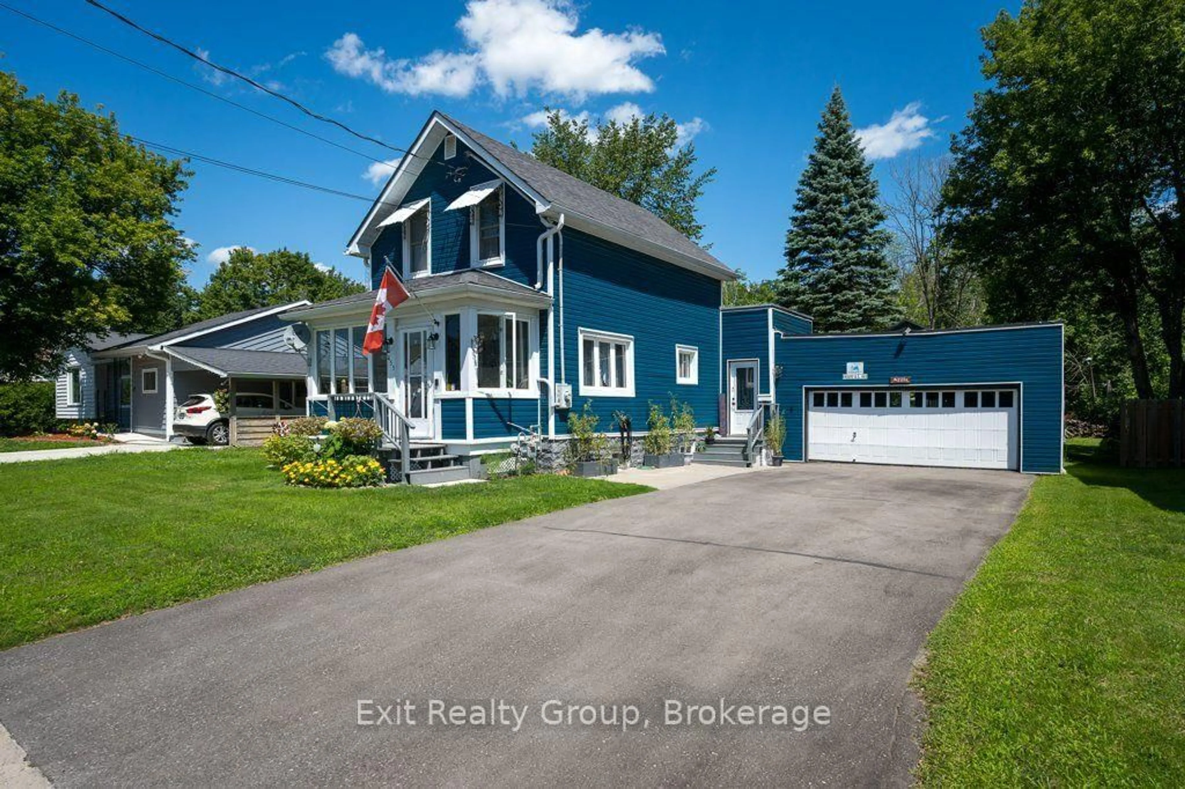 A pic from outside/outdoor area/front of a property/back of a property/a pic from drone, street for 455 Minnie Rd, Tweed Ontario K0K 3J0