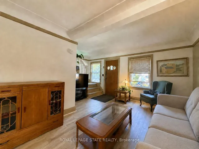 55 Holmes Ave, Hamilton 4