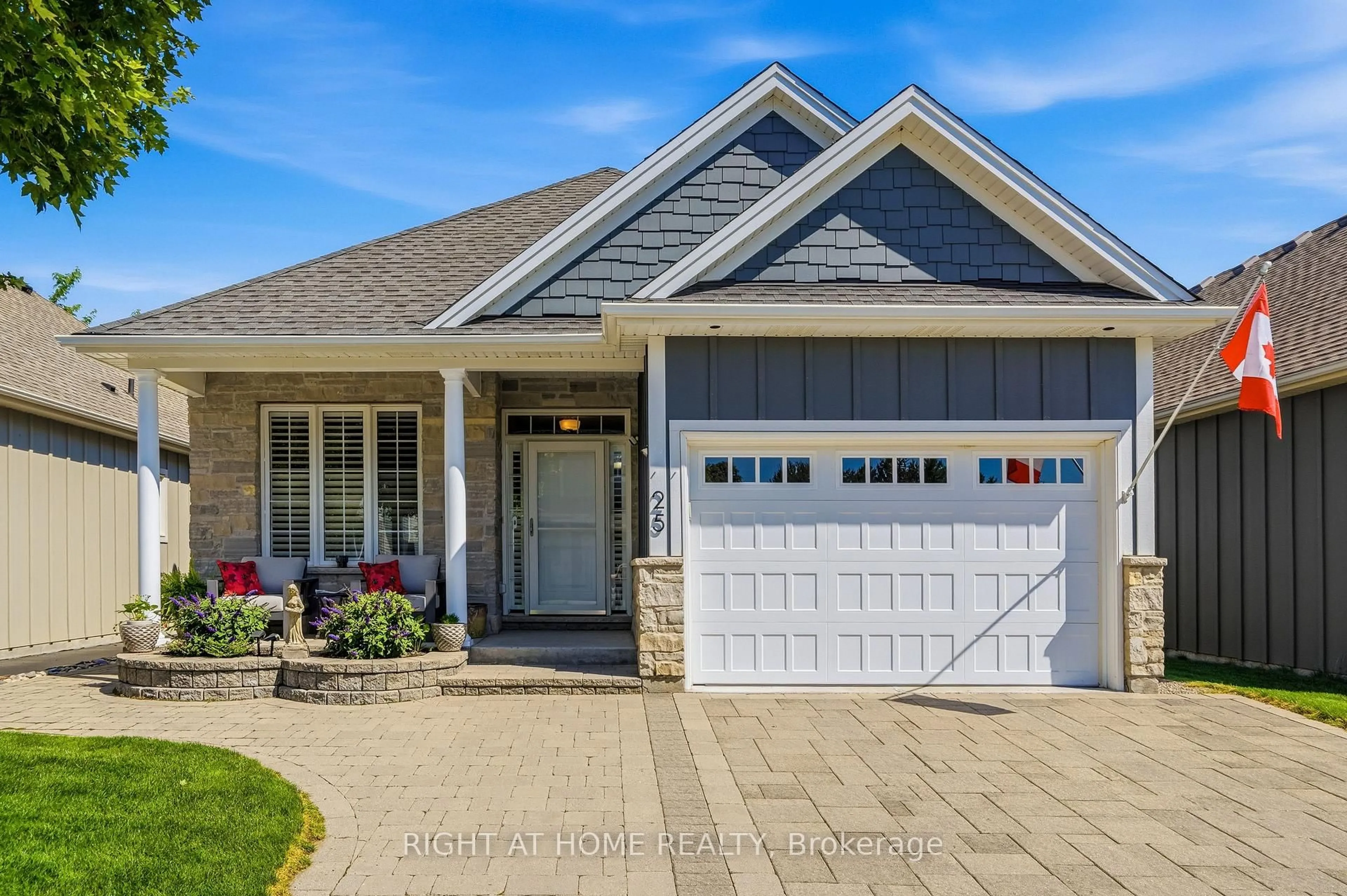 Home with vinyl exterior material, street for 25 RIESLING Dr, Niagara-on-the-Lake Ontario L0S 1T0