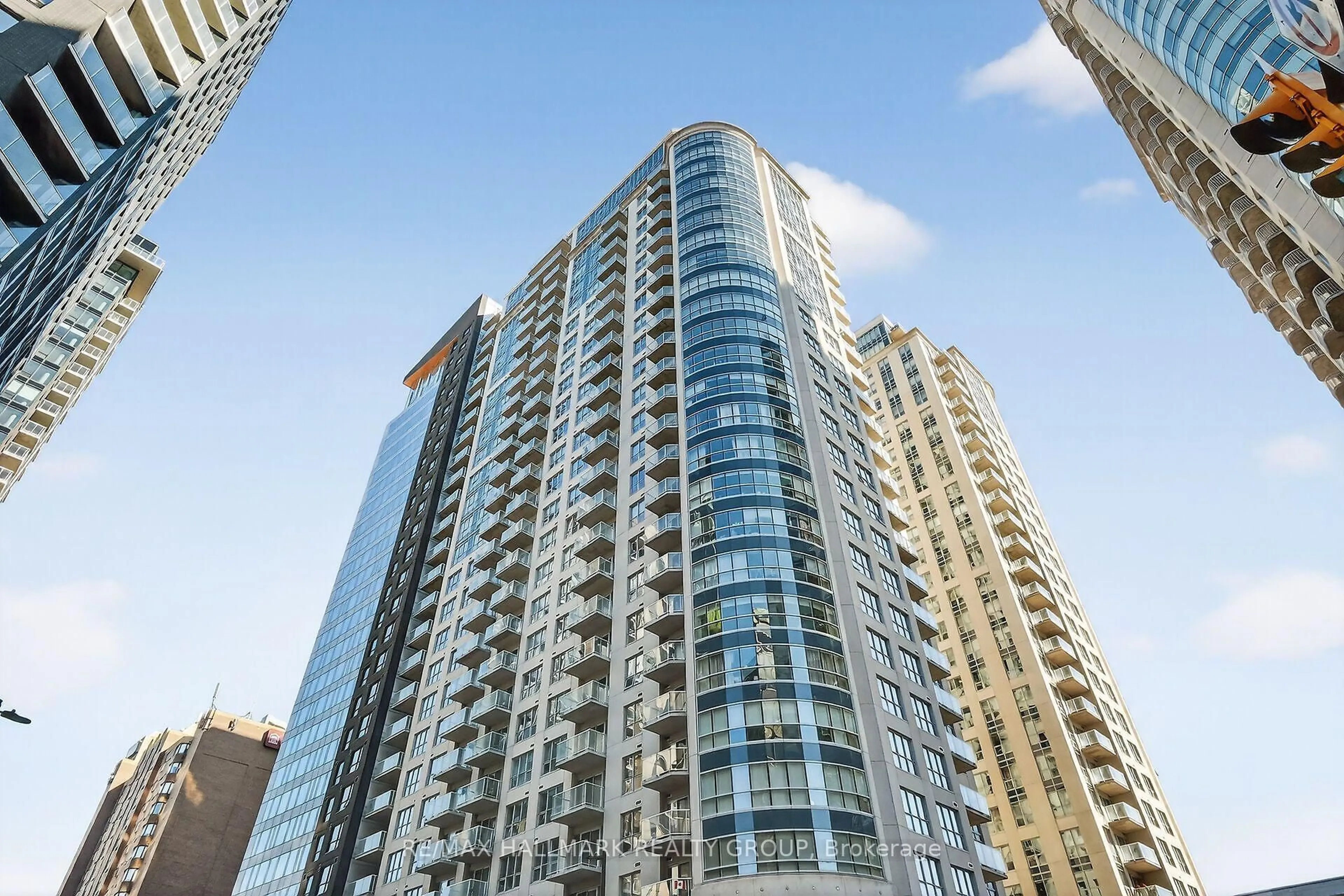 Unknown for 242 Rideau St #1501, Ottawa Ontario K1N 0B7