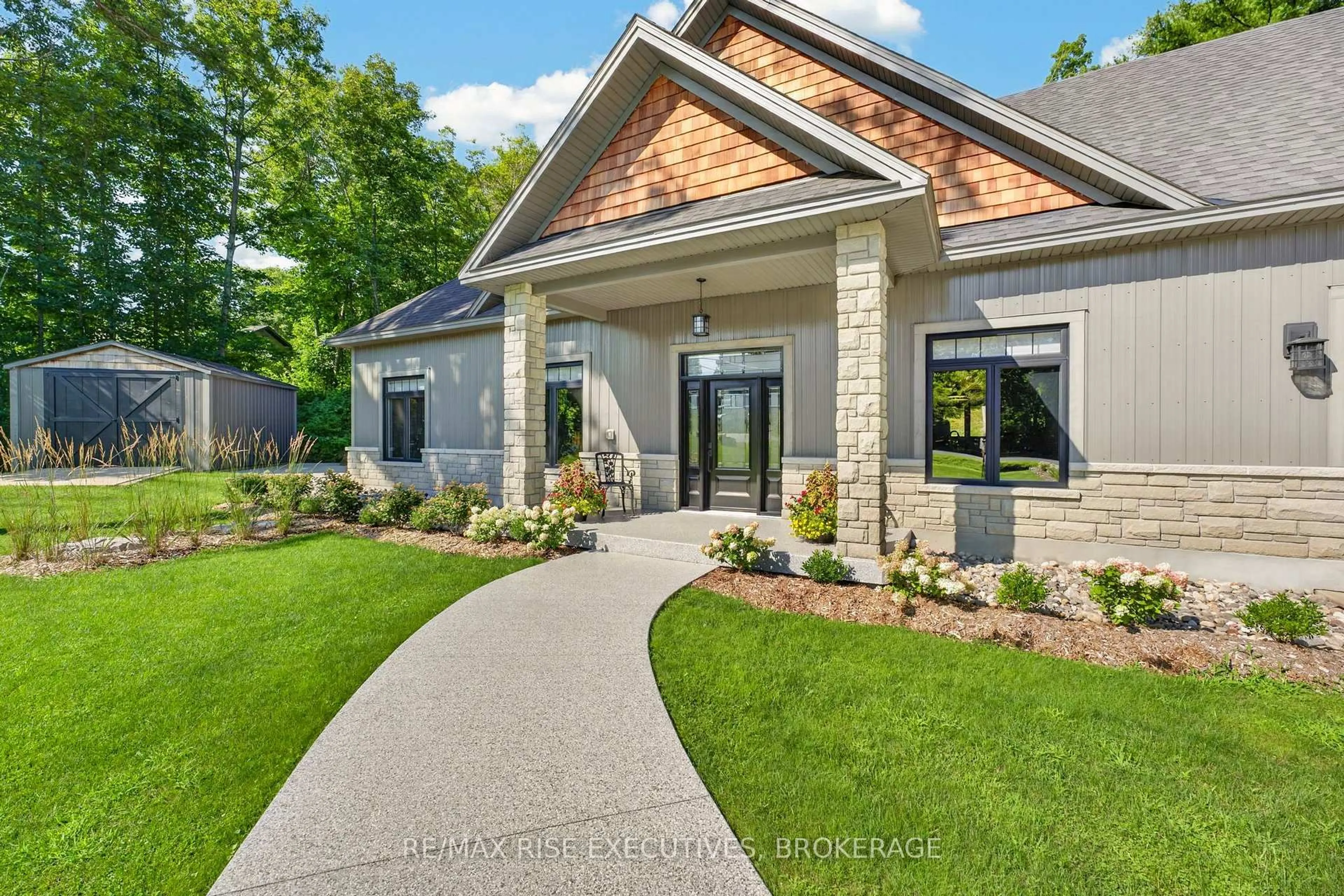 Home with brick exterior material, unknown for 4 Headlands Way, Leeds and the Thousand Islands Ontario K0E 1G0