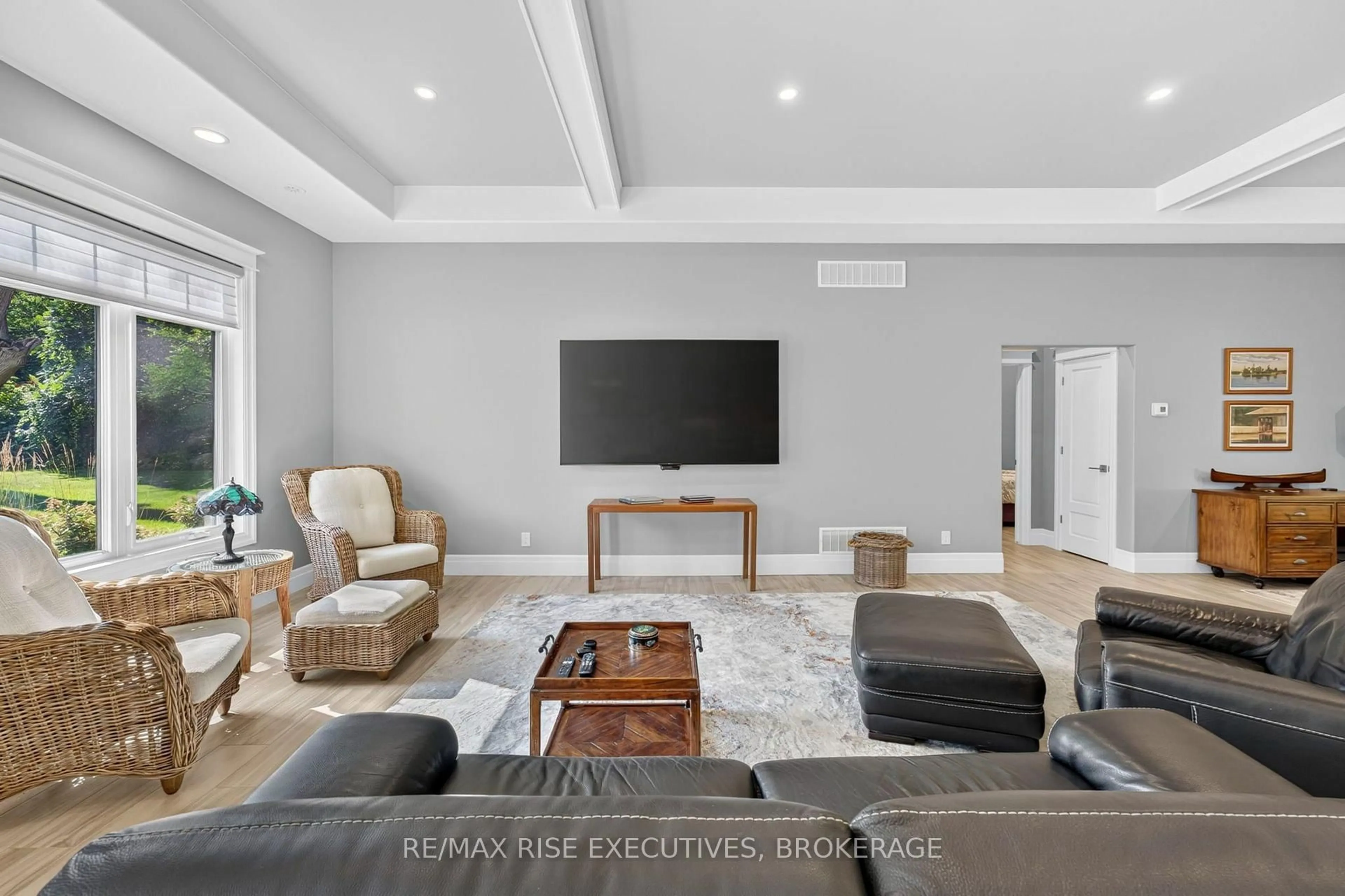 Home theater for 4 Headlands Way, Leeds and the Thousand Islands Ontario K0E 1G0