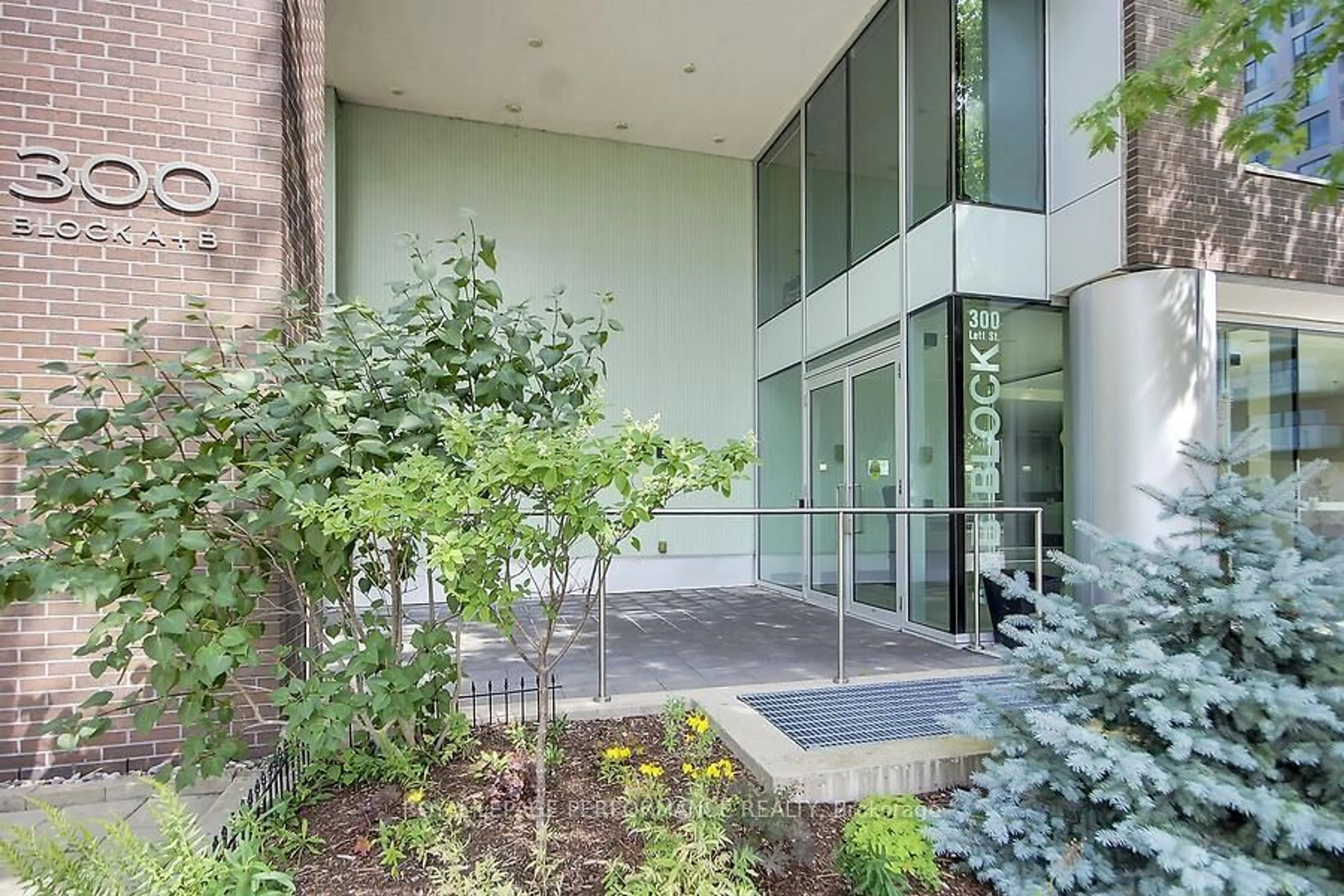 Indoor foyer for 300A Lett St #412, Ottawa Ontario K1R 0A8