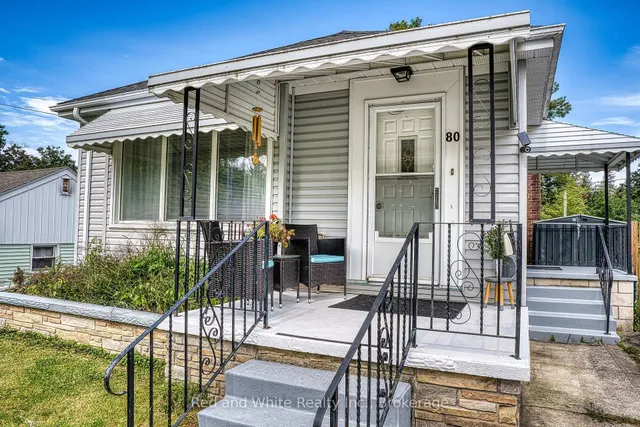 80 Carling Terr, North Huron 4