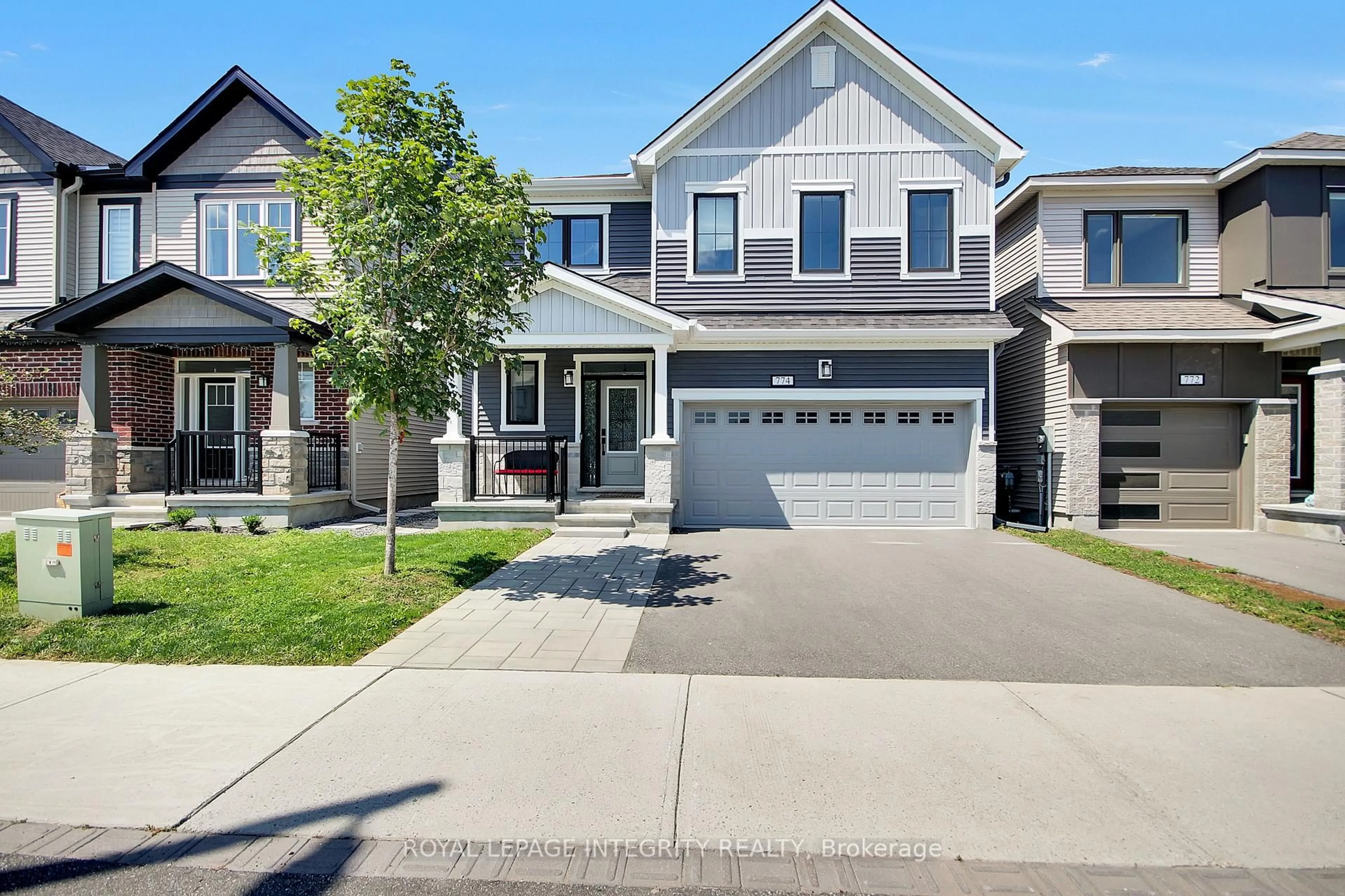 Unknown for 774 DERREEN Ave, Ottawa Ontario K2S 2Z1