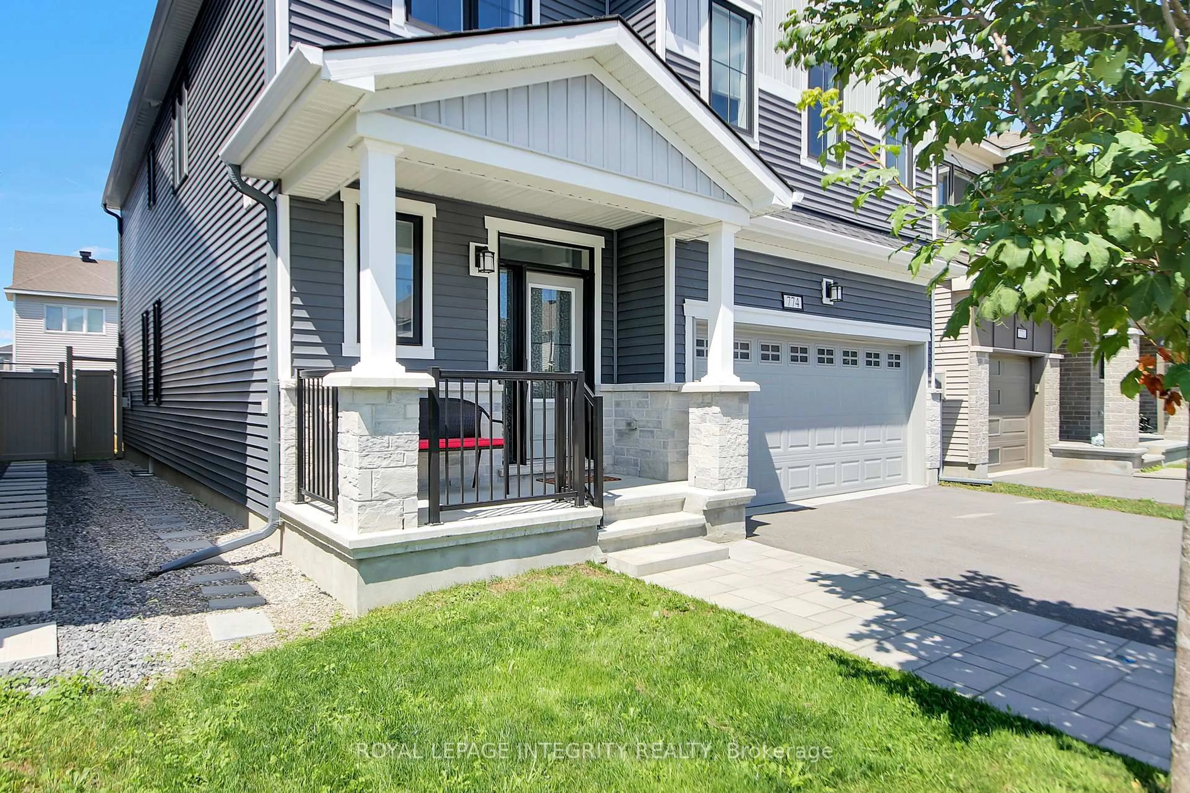Unknown for 774 DERREEN Ave, Ottawa Ontario K2S 2Z1