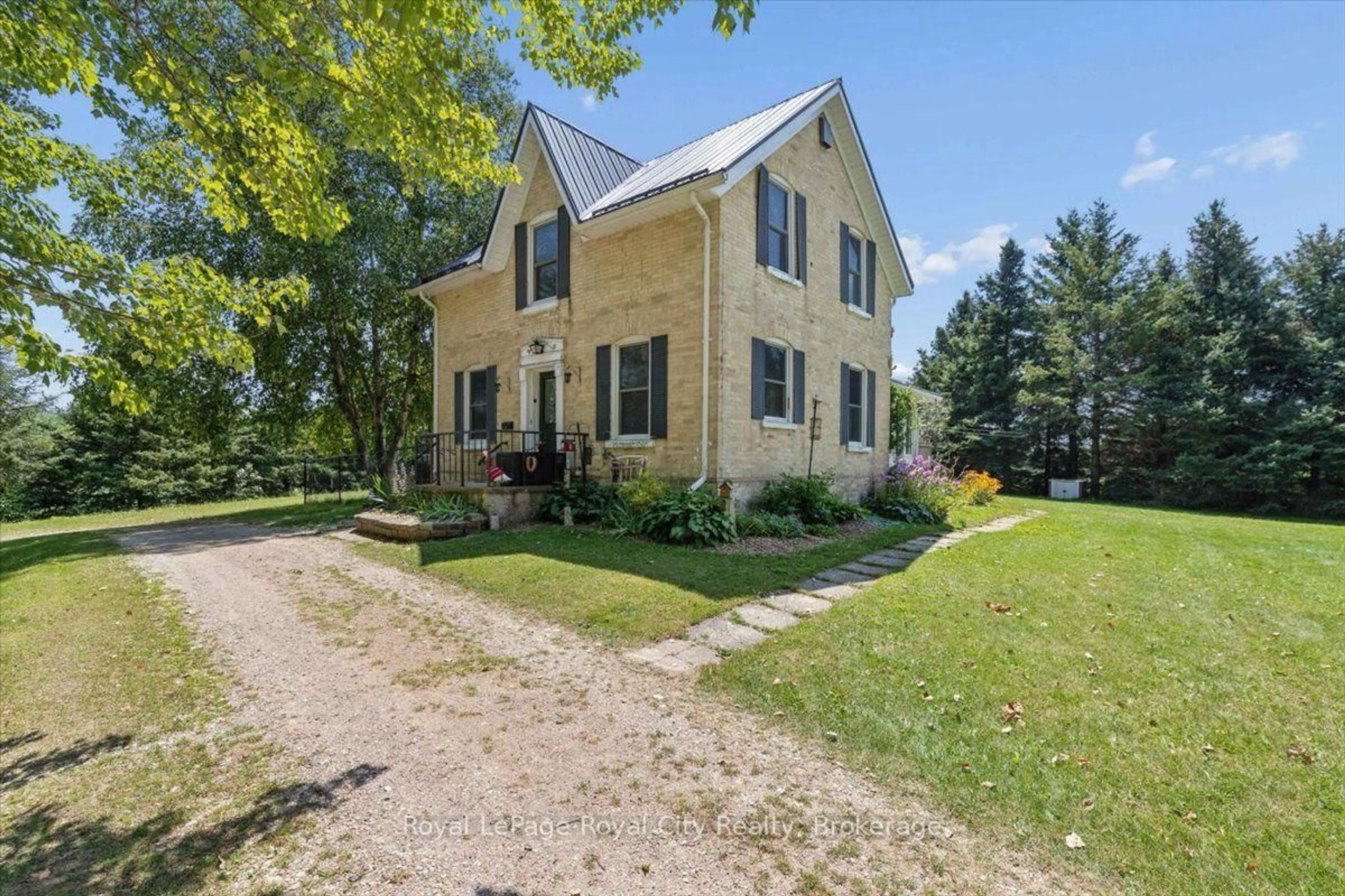 A pic from outside/outdoor area/front of a property/back of a property/a pic from drone, street for 5453 9 Highway, Minto Ontario N0G 1M0