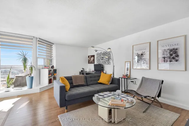323 Colborne St #1805, London East 4