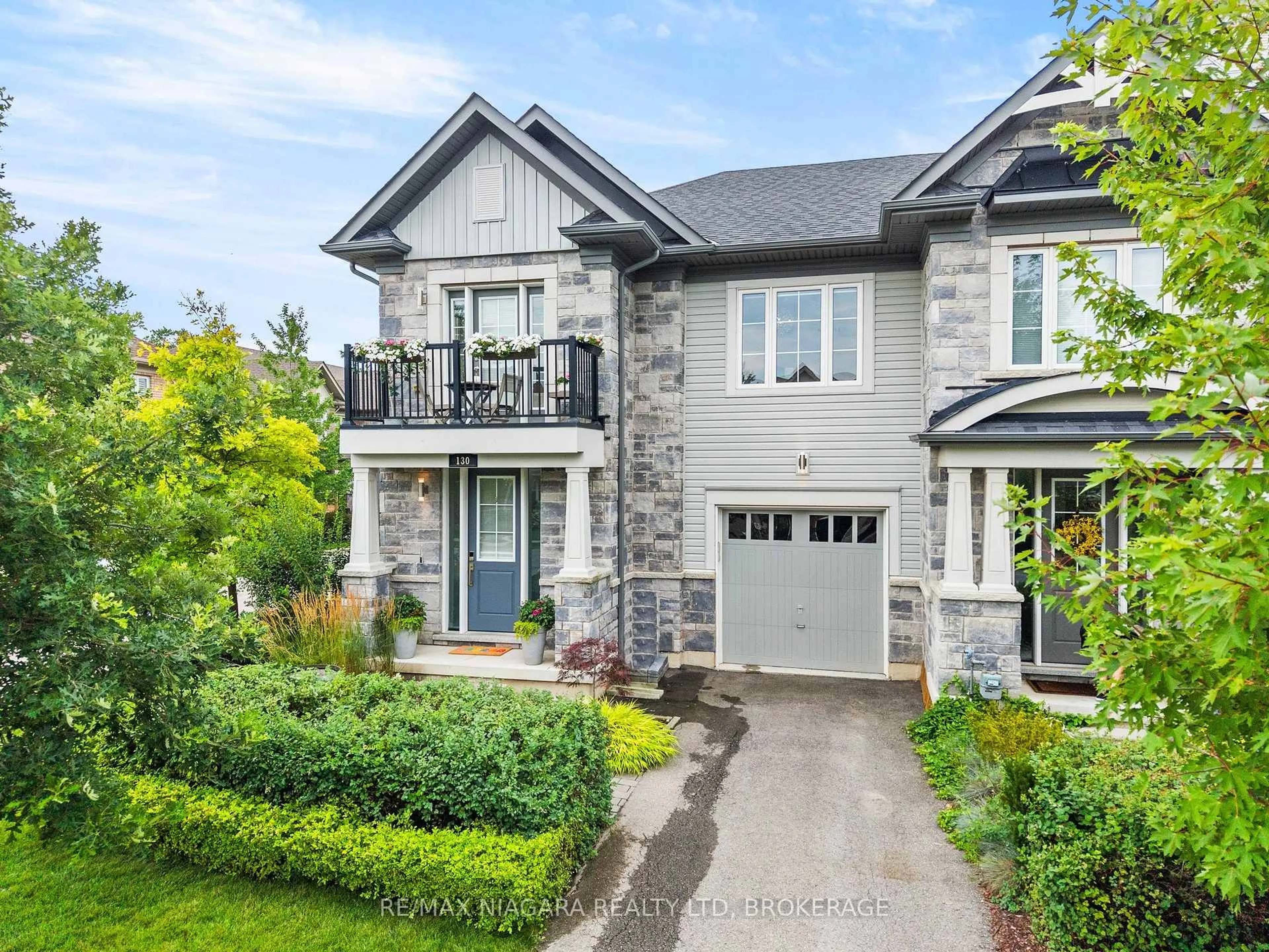 Home with brick exterior material, street for 130 John St, Niagara-on-the-Lake Ontario L0S 1J0