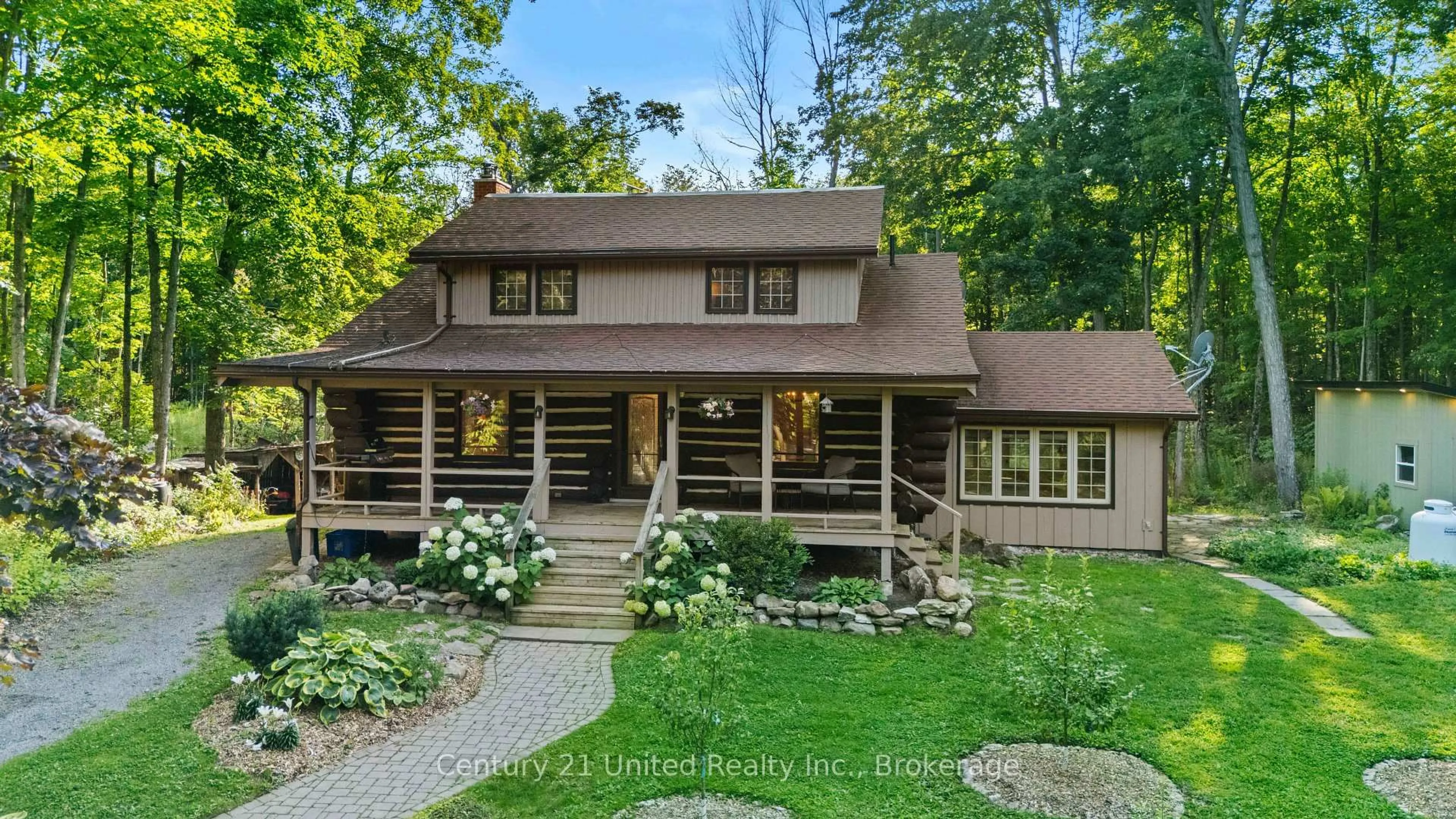 Home with vinyl exterior material, unknown for 1766 English Line, Douro-Dummer Ontario K0L 3A0