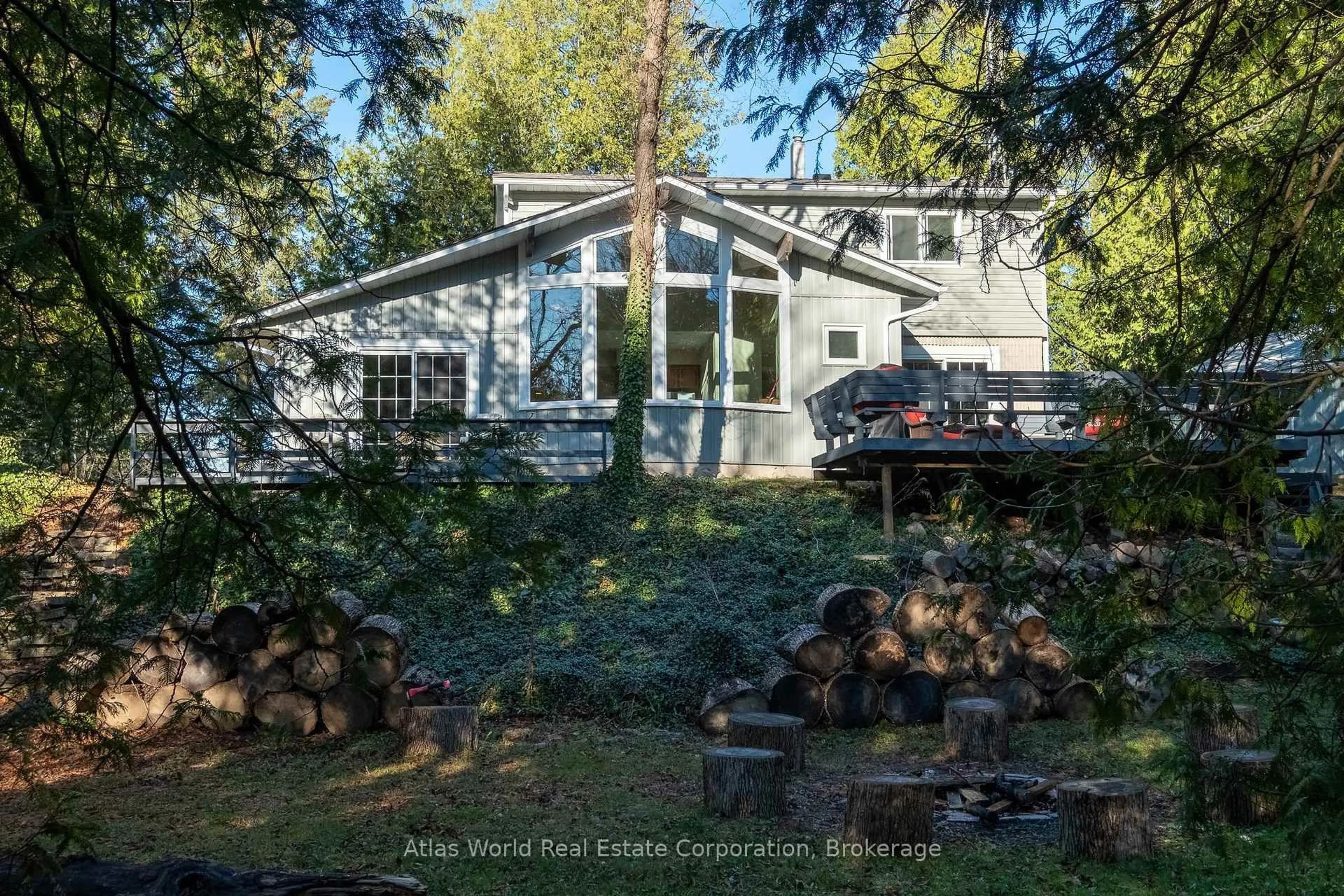 A pic from outside/outdoor area/front of a property/back of a property/a pic from drone, unknown for 19 Front St, South Bruce Peninsula Ontario N0H 2T0
