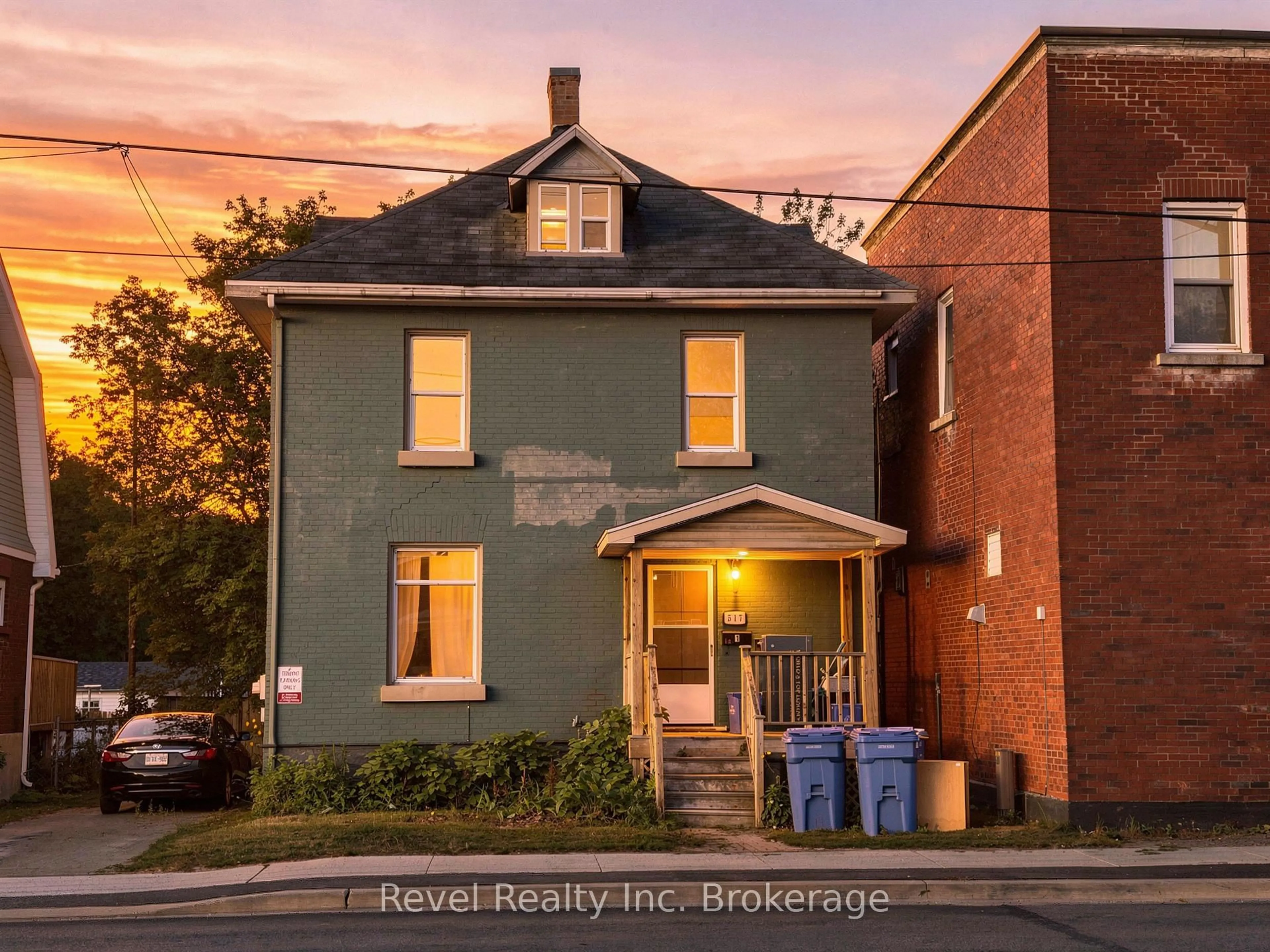 Home with brick exterior material, street for 517 Fisher St, North Bay Ontario P1B 2E4