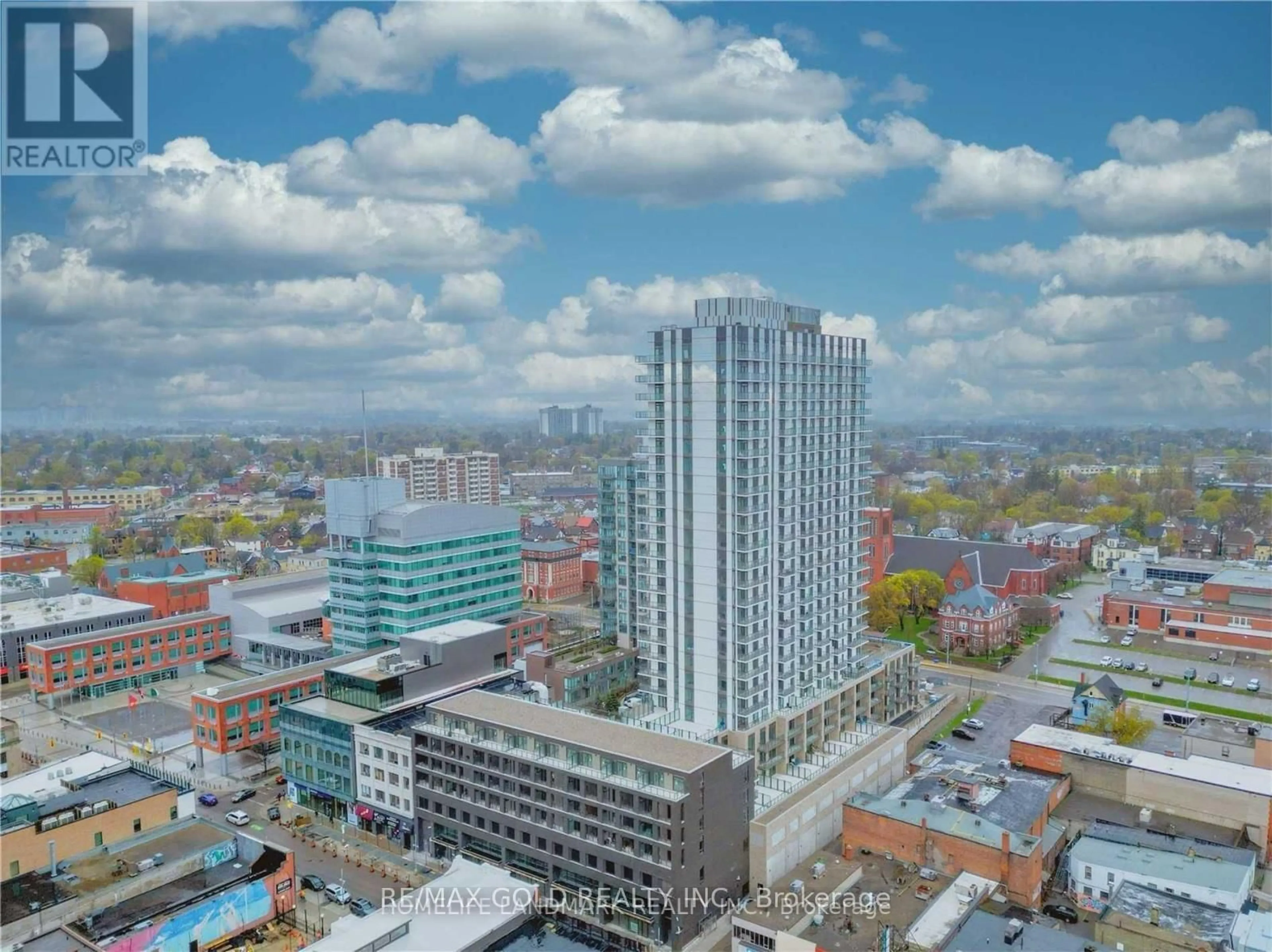 A pic from outside/outdoor area/front of a property/back of a property/a pic from drone, city buildings view from balcony for 55 Duke St #903, Kitchener Ontario N2H 0C9