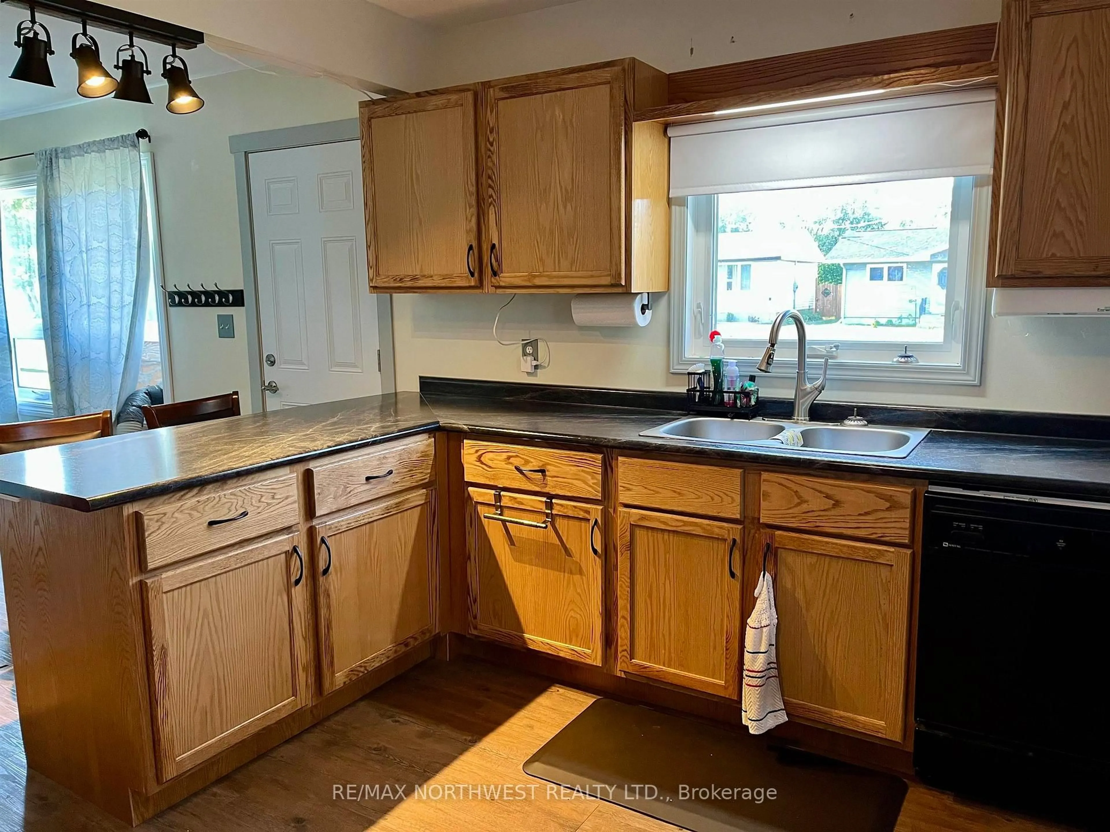 Standard kitchen, unknown for 629 Third St. W., Fort Frances Ontario P9A 3B5