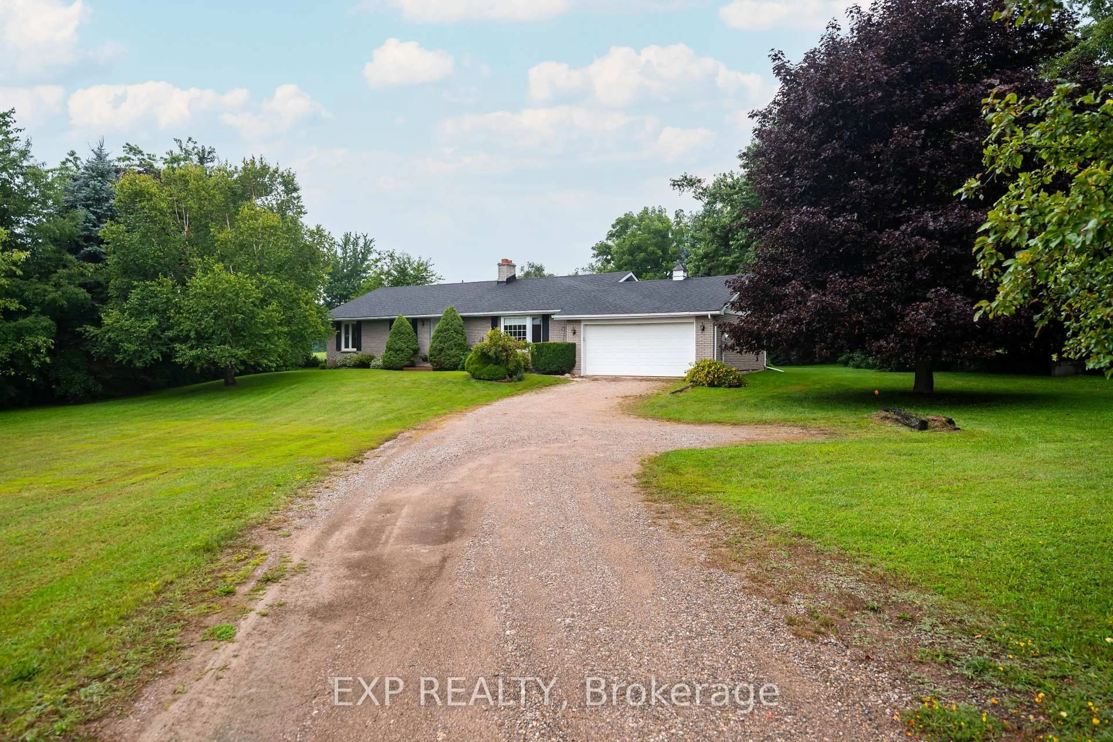 A pic from outside/outdoor area/front of a property/back of a property/a pic from drone, street for 594356 Blind Line, Mono Ontario L9W 5N3