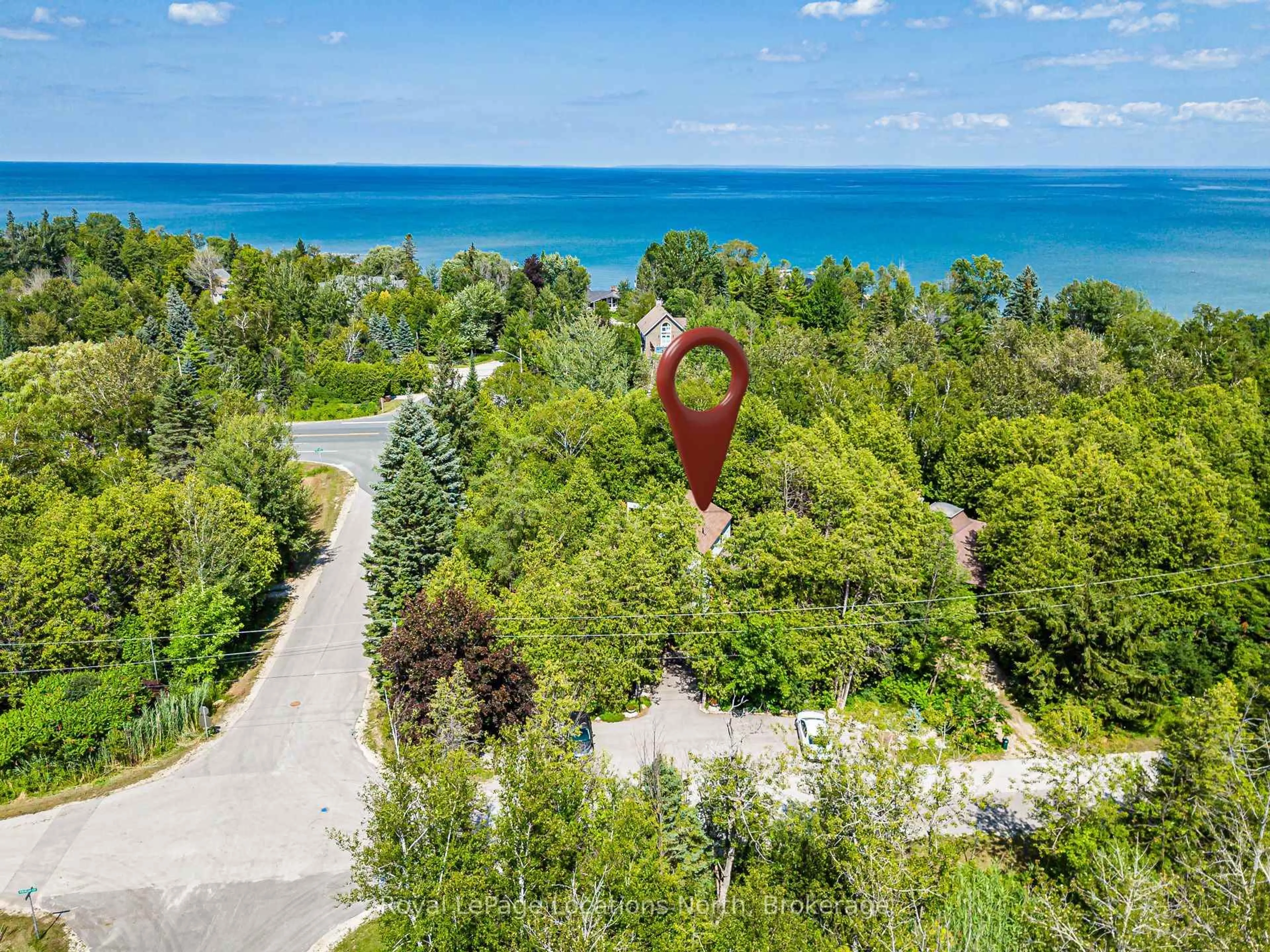 A pic from outside/outdoor area/front of a property/back of a property/a pic from drone, water/lake/river/ocean view for 157 Woodland Park Rd, Blue Mountains Ontario N0H 1J0