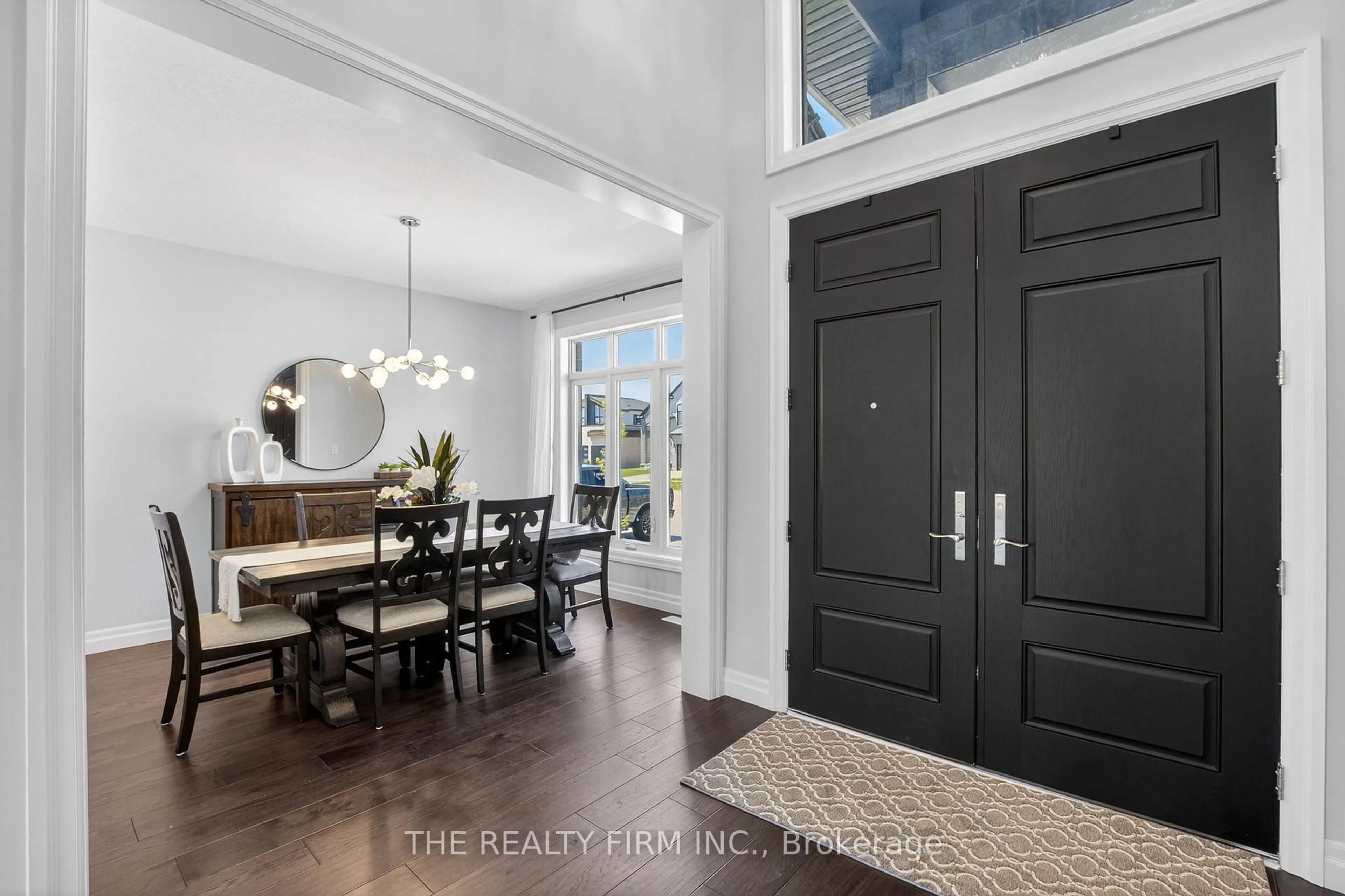 Indoor entryway for 87 Daventry Way, Middlesex Centre Ontario N0L 1R0