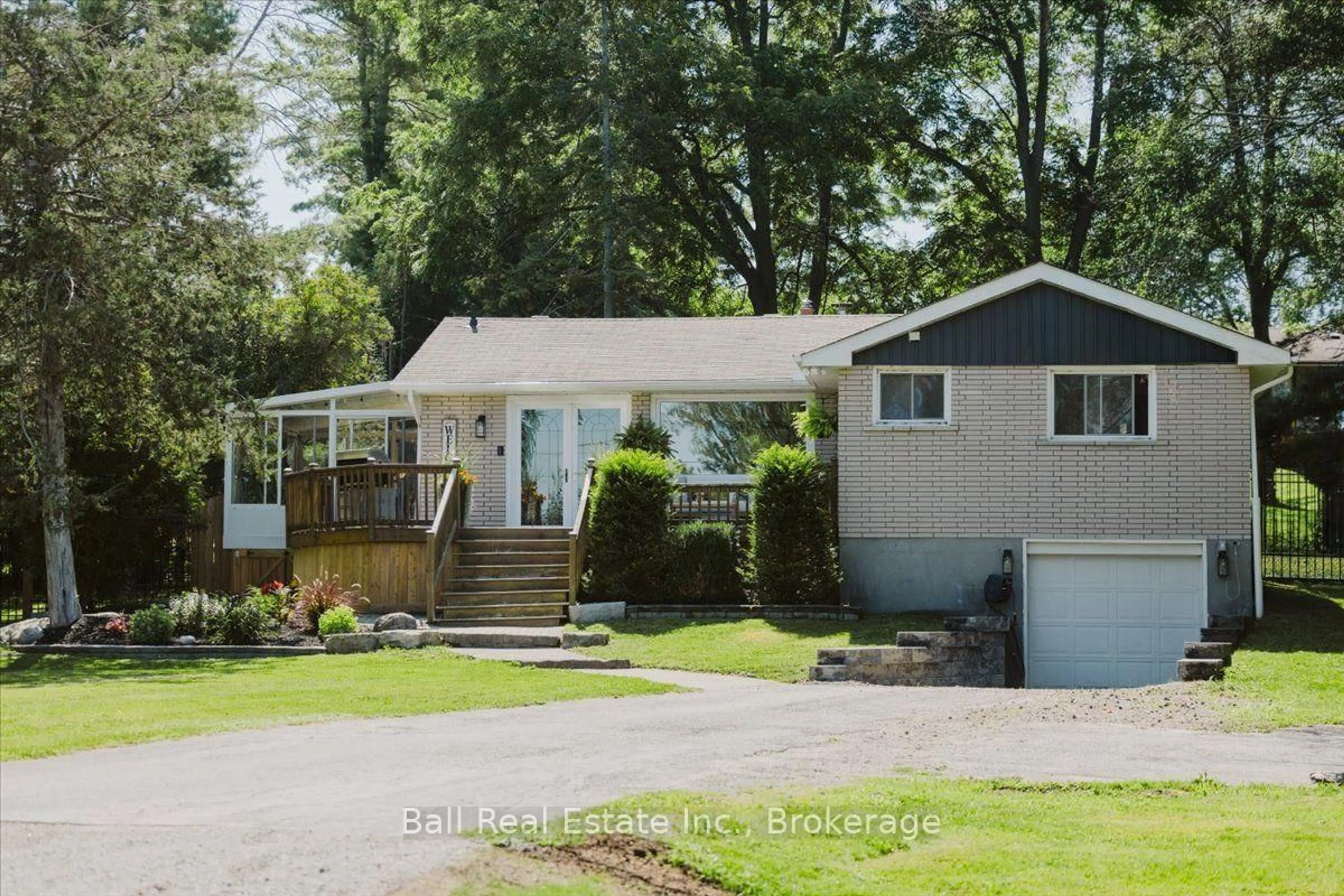 Home with vinyl exterior material, street for 78 Lakeshore Blvd, Selwyn Ontario K0L 1T0