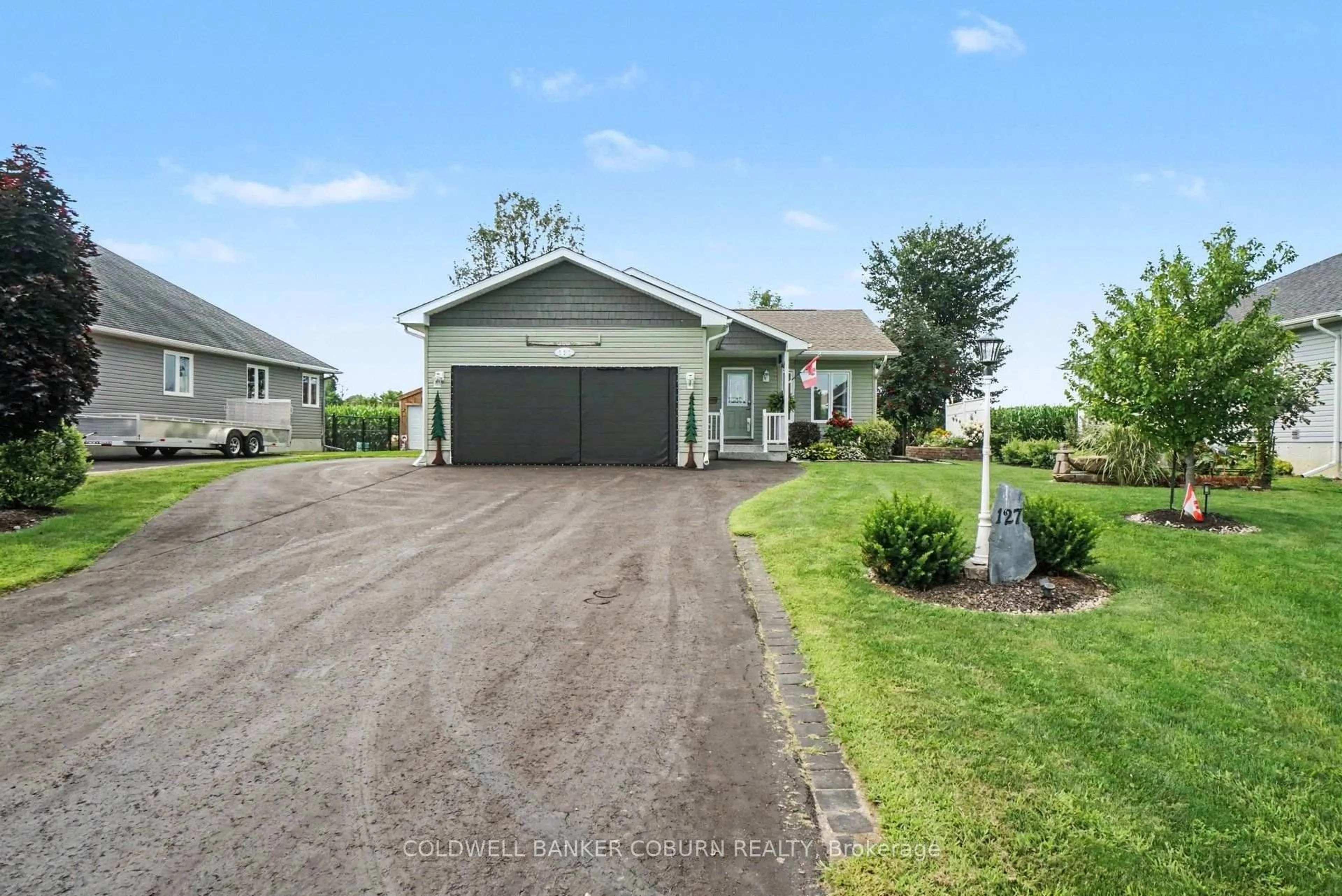 A pic from outside/outdoor area/front of a property/back of a property/a pic from drone, street for 127 Elizabeth Dr, North Dundas Ontario K0C 1H0