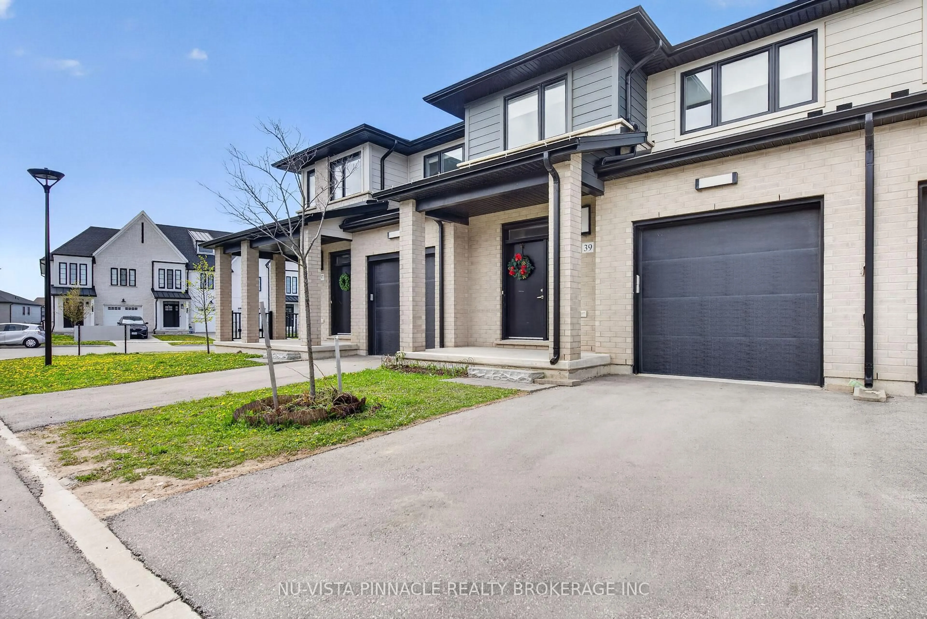 Home with brick exterior material, street for 3635 SOUTHBRIDGE Ave #39, London South Ontario N6L 0G8