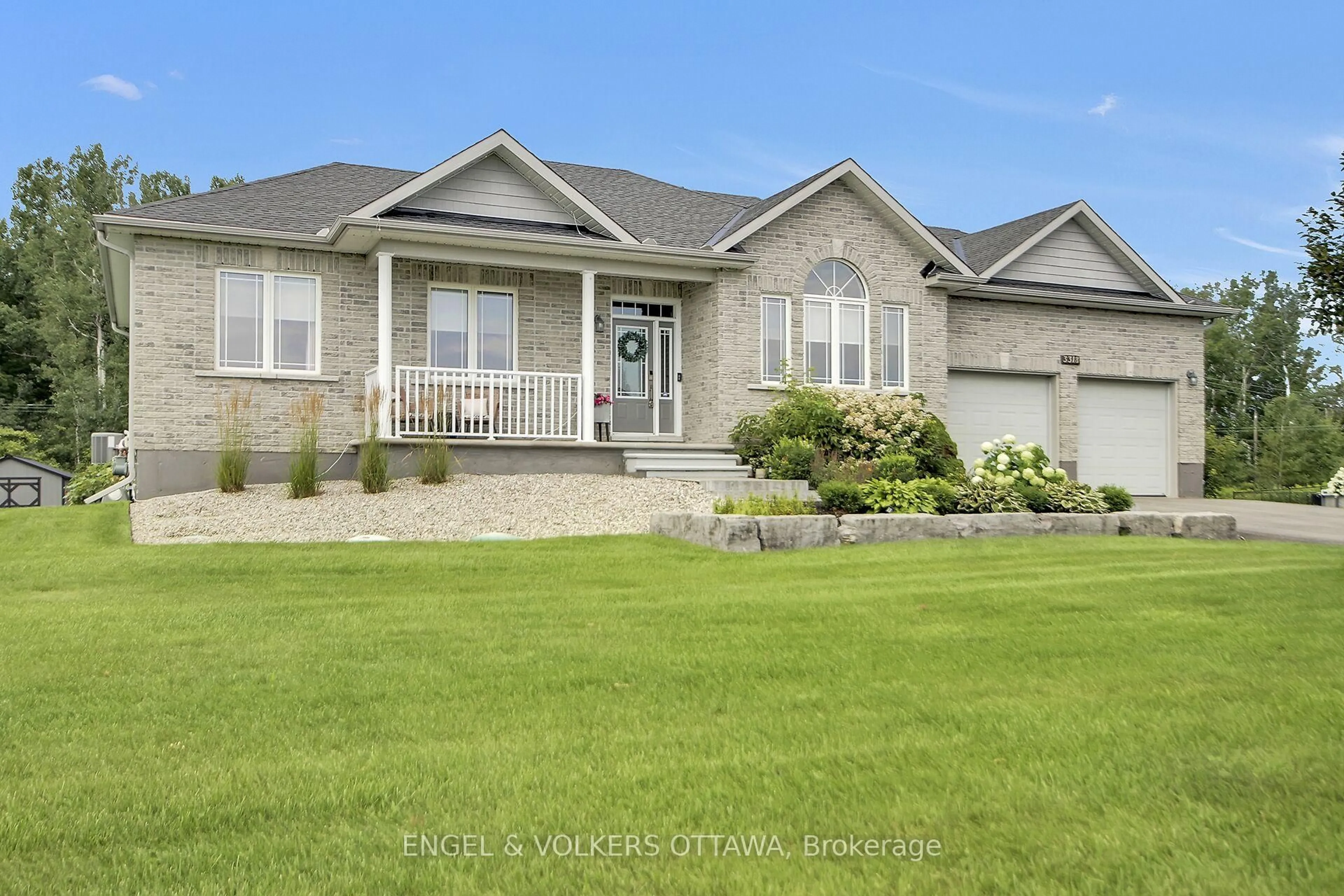 Home with vinyl exterior material, unknown for 3318 Morningmist Way, Osgoode Ontario K0A 2W0