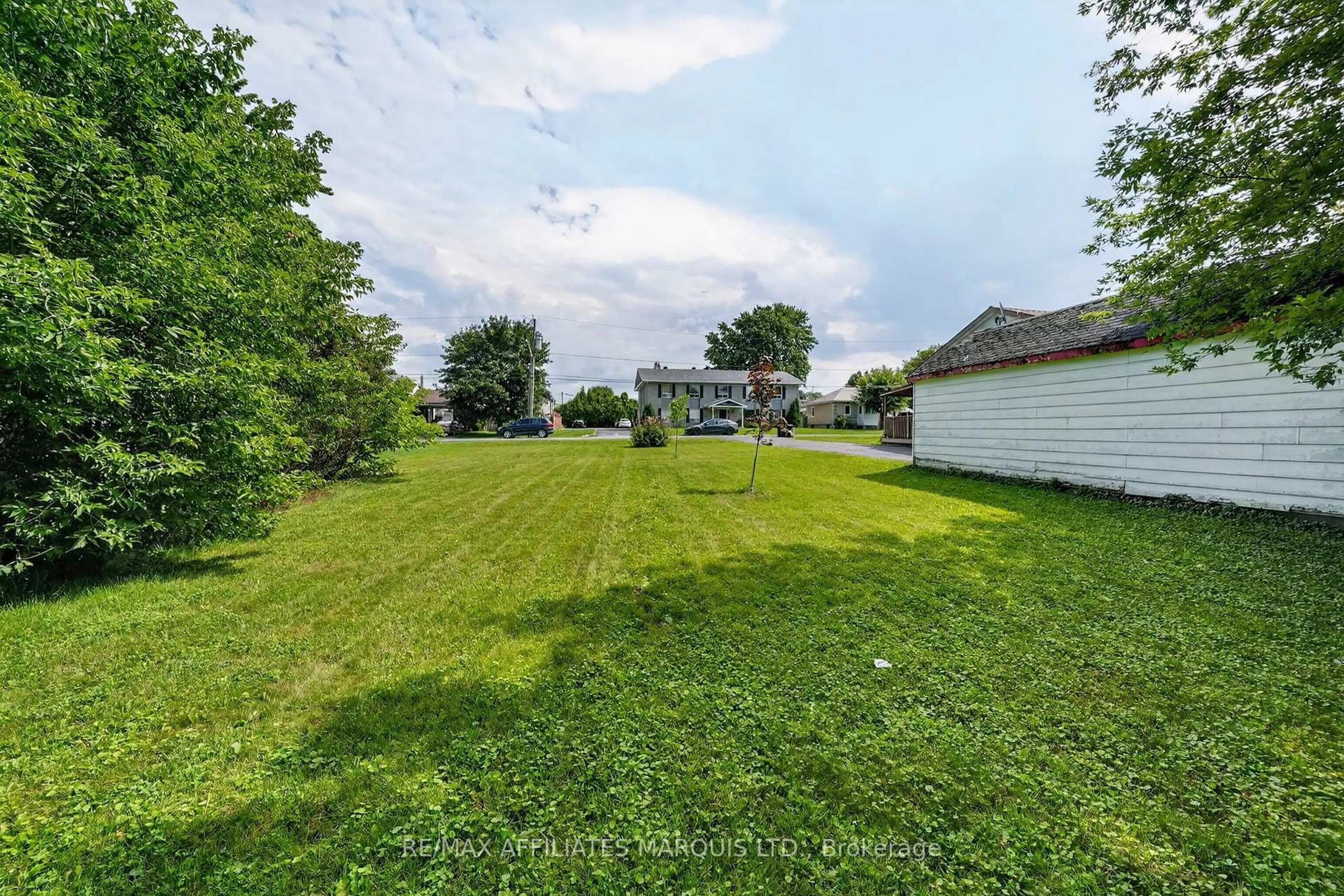 A pic from outside/outdoor area/front of a property/back of a property/a pic from drone, street for 3330 Poirier Ave, Cornwall Ontario K6K 1E1
