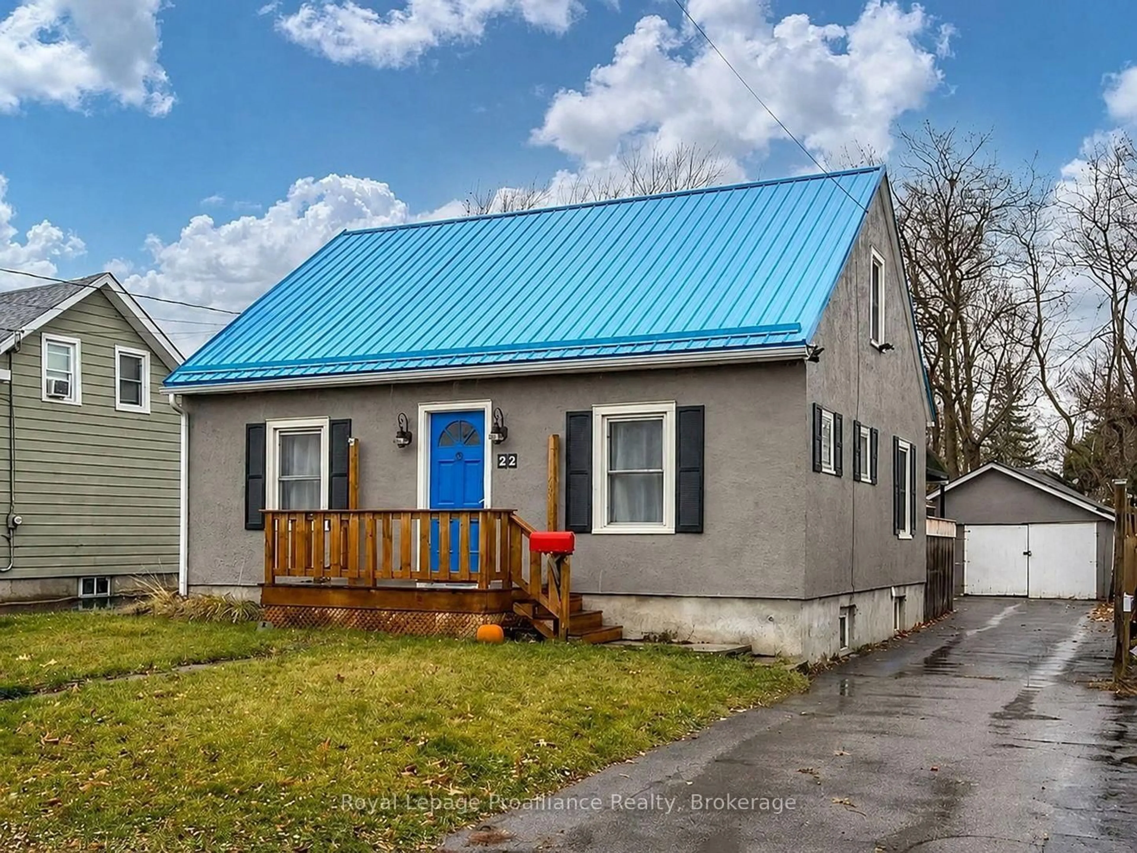 Home with vinyl exterior material, street for 22 Parker St, Belleville Ontario K8P 1C8