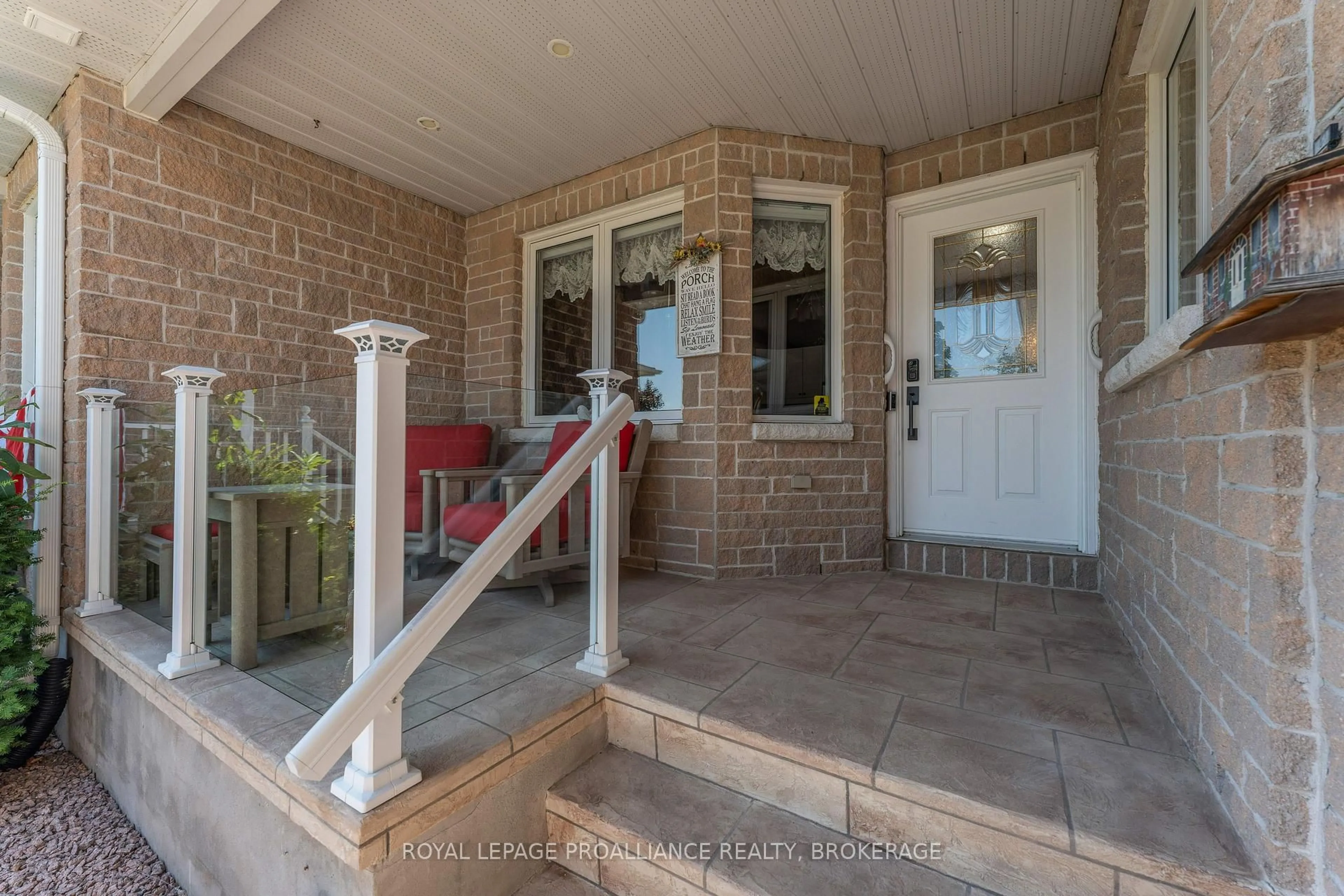 Indoor entryway for 523 Trimble Gate, Kingston Ontario K7M 8Z2