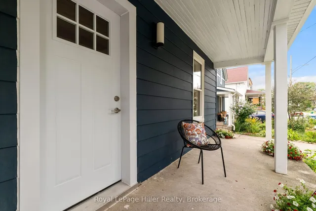 137 Rebecca St, Stratford 3