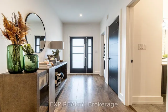 8889 Angie Dr, Niagara Falls 2
