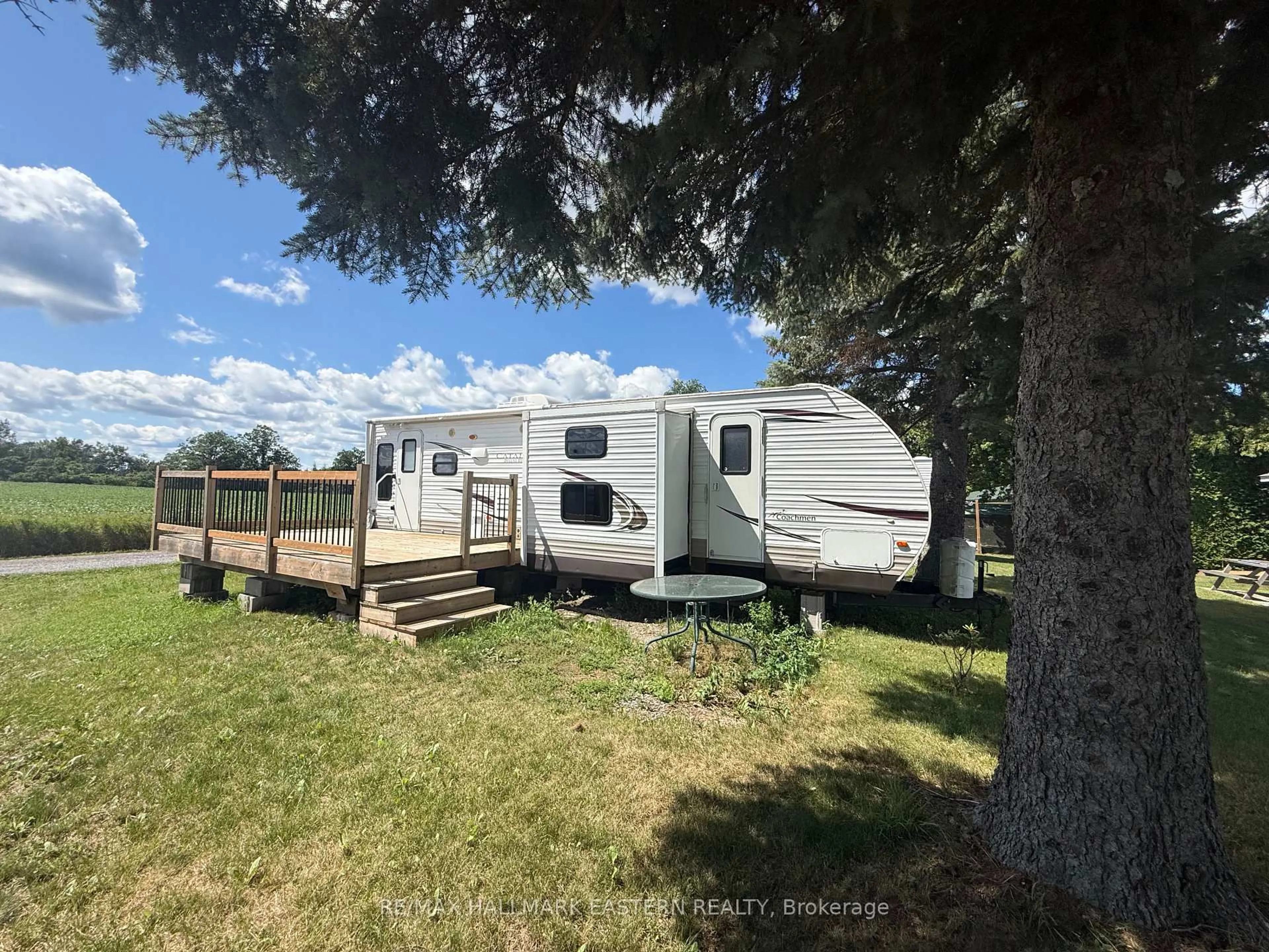 A pic from outside/outdoor area/front of a property/back of a property/a pic from drone, water/lake/river/ocean view for 1280 Gail Park Dr ##10, Selwyn Ontario K0L 1T0