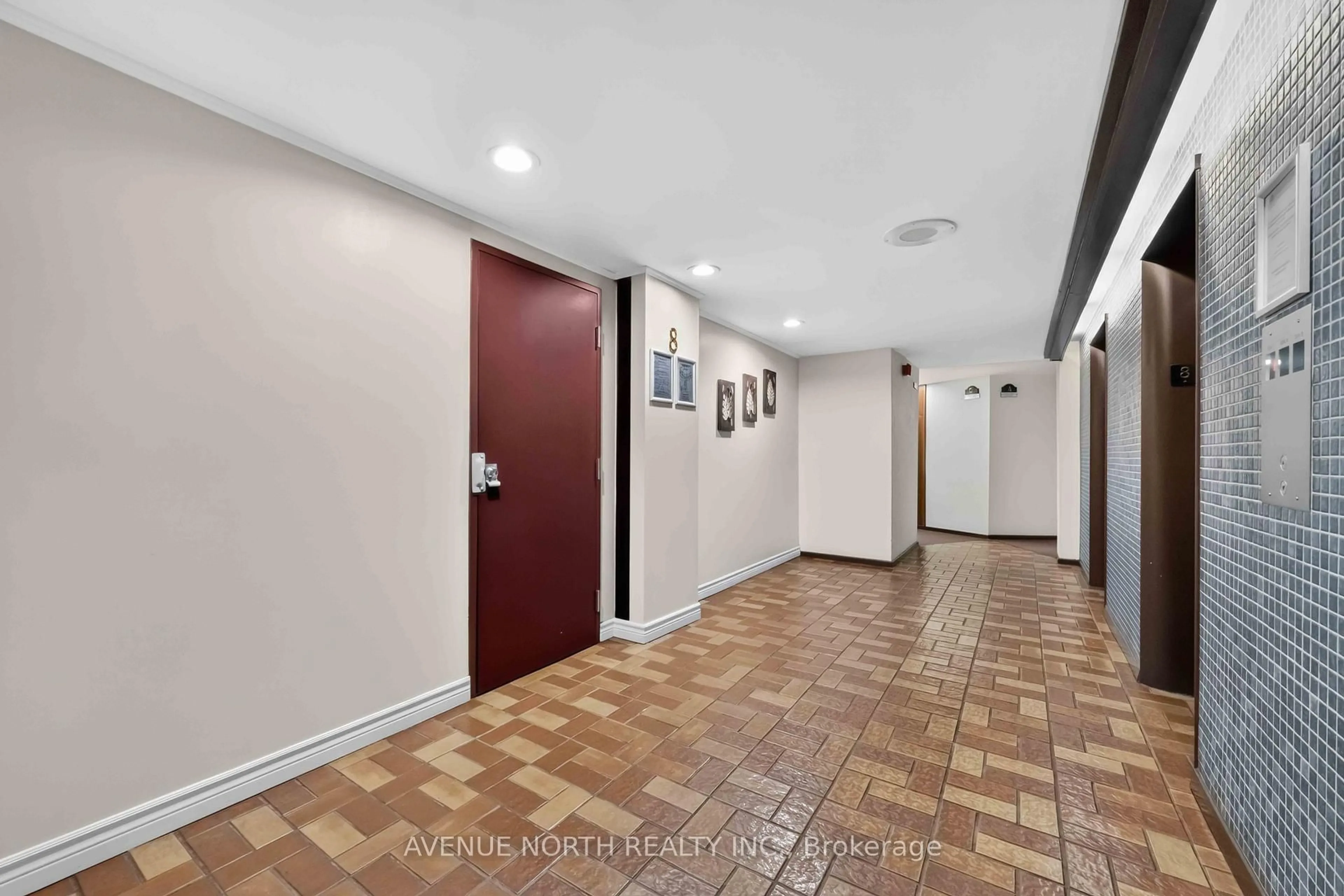 Indoor foyer for 3100 Carling Ave #820, Ottawa Ontario K2B 6J6