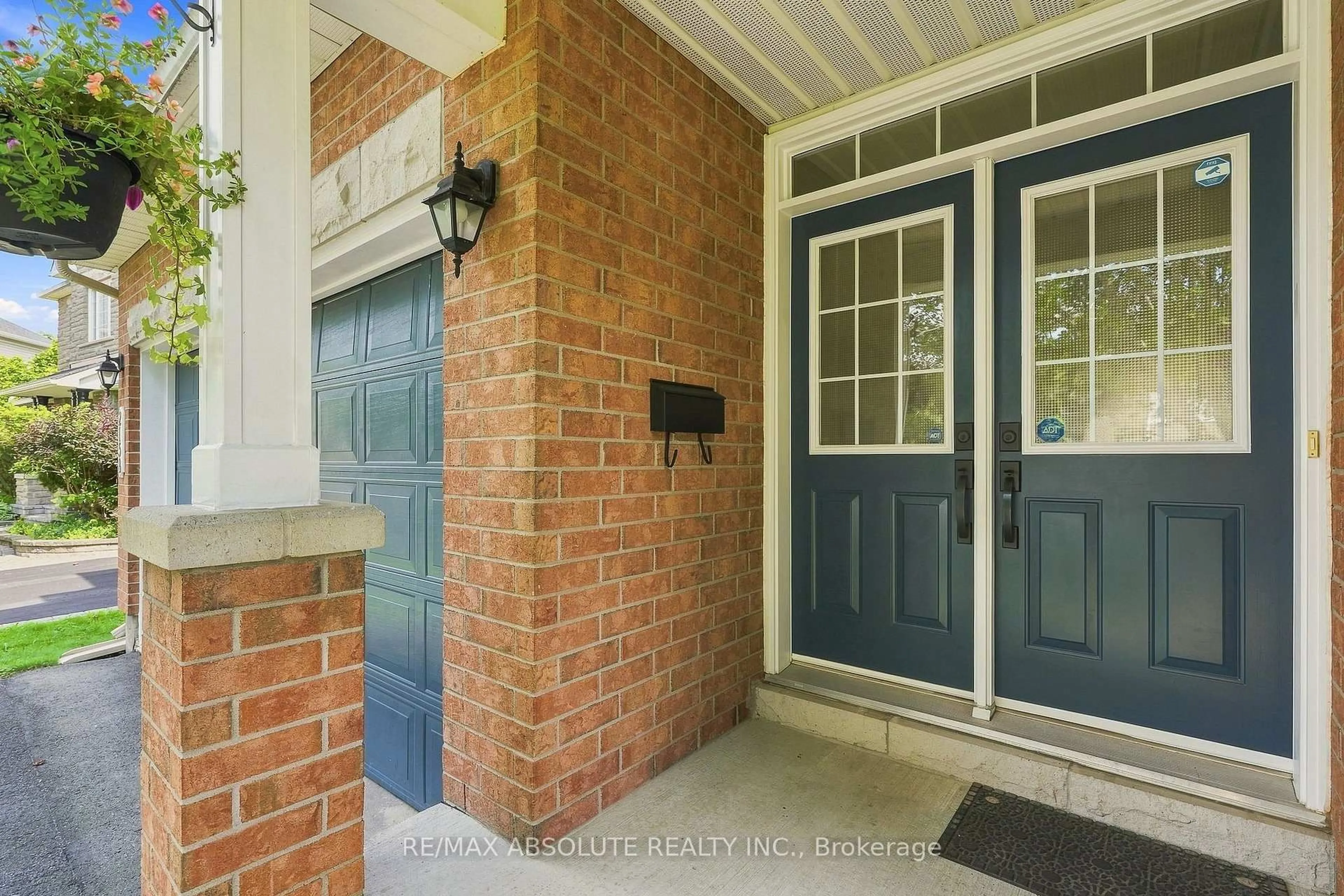 Indoor entryway for 2158 Valenceville Cres, Ottawa Ontario K4A 4K4