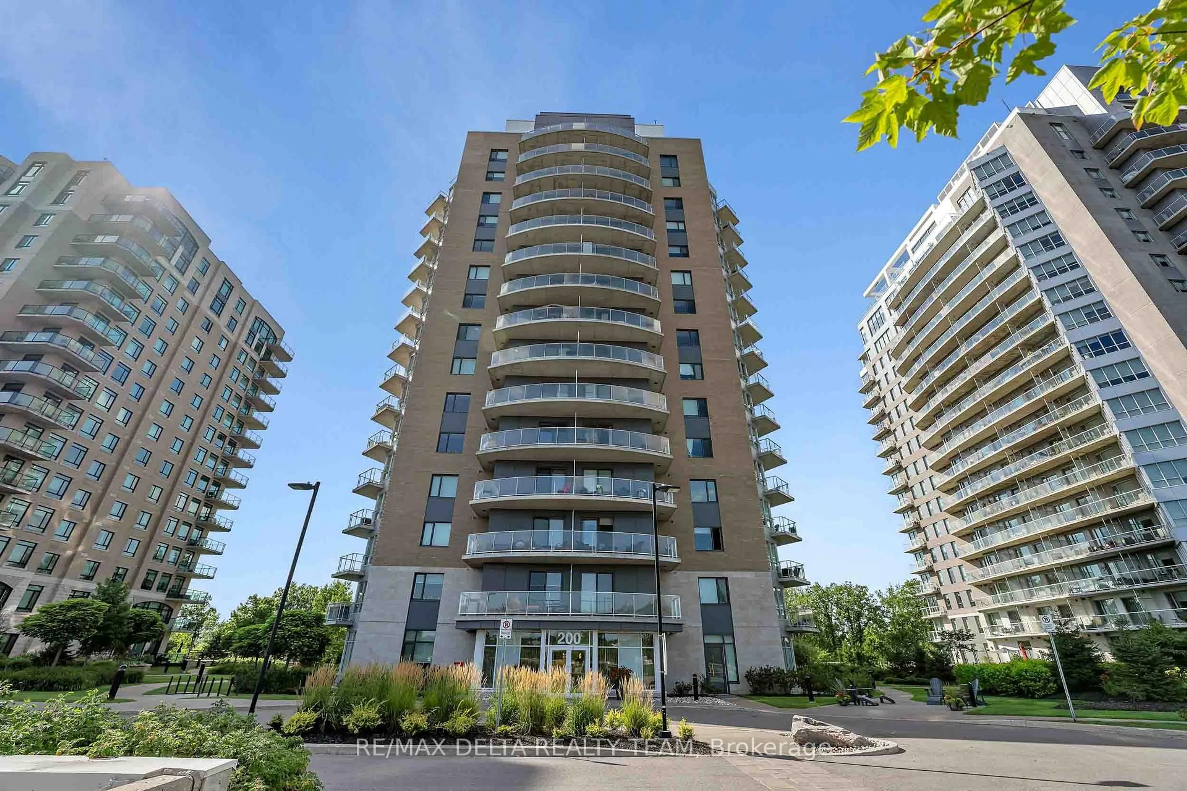 Patio, building for 200 Inlet Private #1208, Ottawa Ontario K4A 5H3
